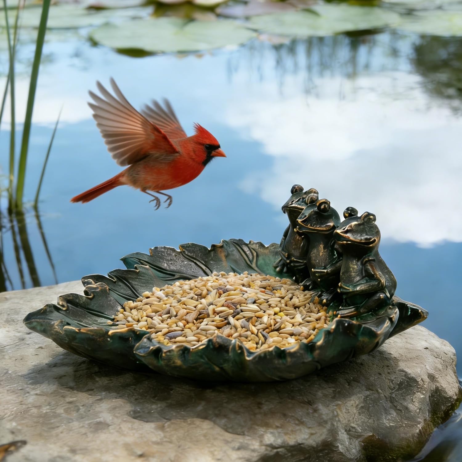 Bronze Leaf Bird Bath with Frog Figurines Resin Birdbath Bowl Small Wa