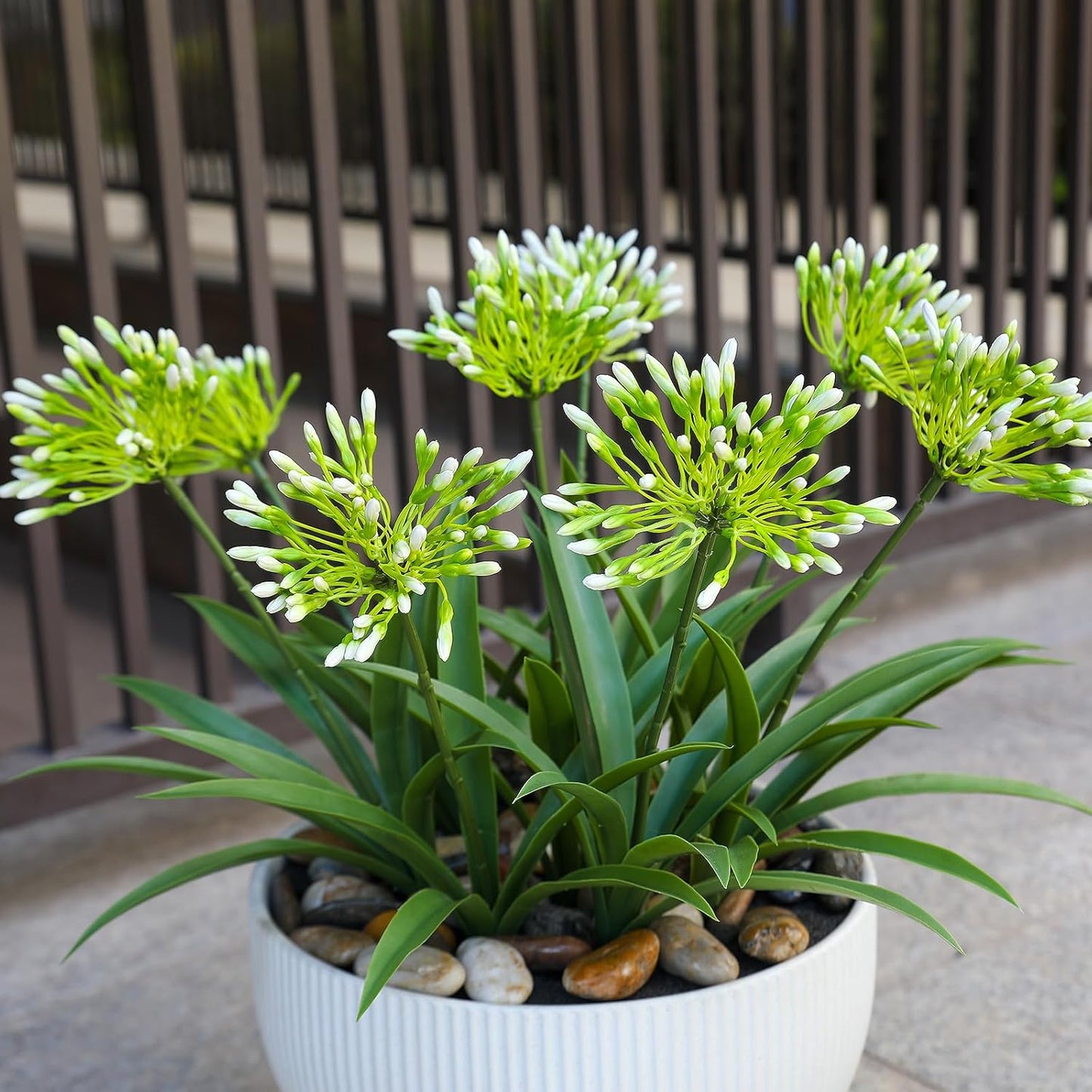 Faux Outdoor Flowers Realistic Artificial Plants 8 Bundles Plastic Flower Outside 18.9 in Fake Greenery Stems Green Flower for Pot Planter Decor Outside
