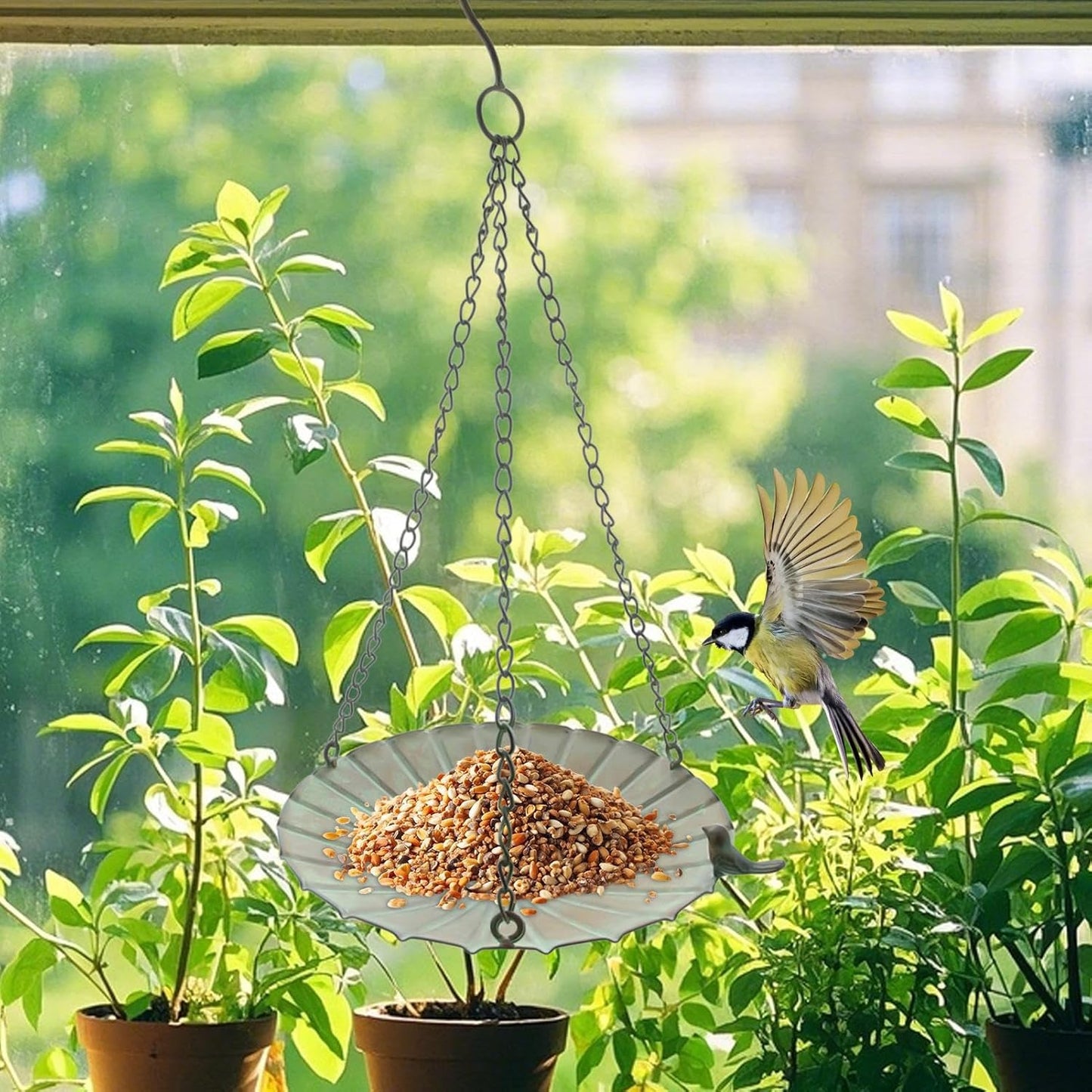 Bird Feeder Tray, Large Capacity Hangable Iron Bowl, Durable Outdoor Bird Feeder, Attracts Wild Birds and Hummingbirds, Perfect for Garden, Yard, Balcony, Railing, Outdoor Decoration, Feeding, and Bir