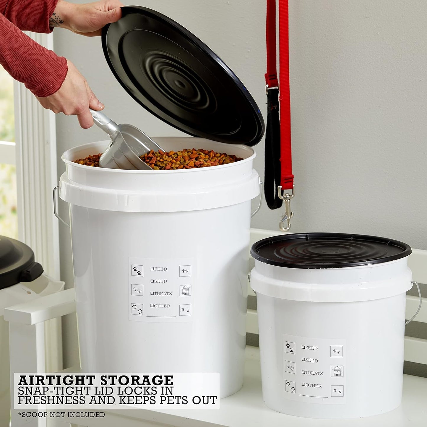 United Solutions Airtight Pet Food Storage Container, 5 Gallon Capacity, Great for Dog Food, Cat Food, Bird Seed, Dry Food Storage, White Container with Black Lid, 2-Pack