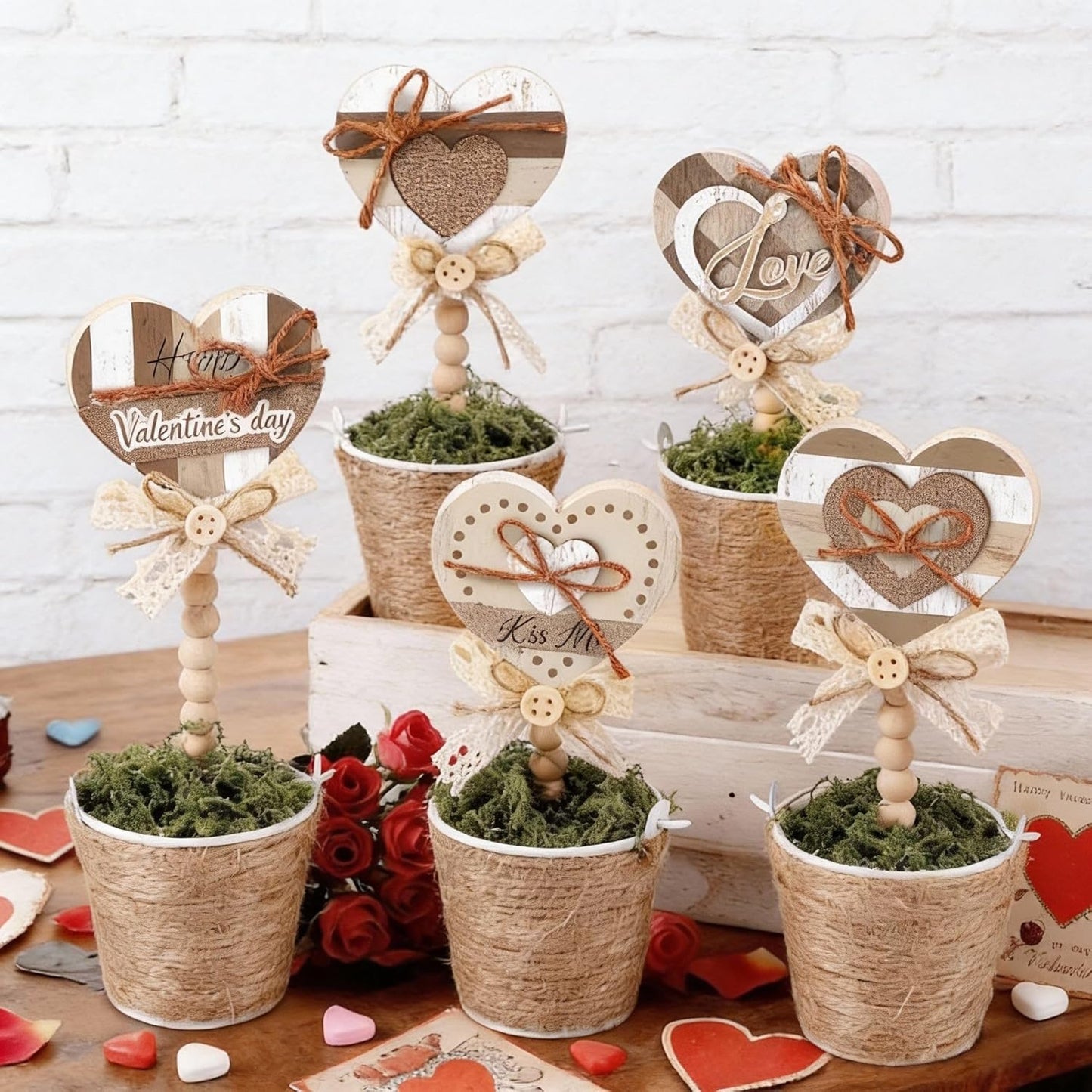 Kathfly 5 Pcs Valentine's Day Rustic Decor Heart Mini Potted Wooden Sign Boho Farmhouse Plant Pot Tabletop Centerpiece Tiered Tray Home Decor Gifts for Women Party Table