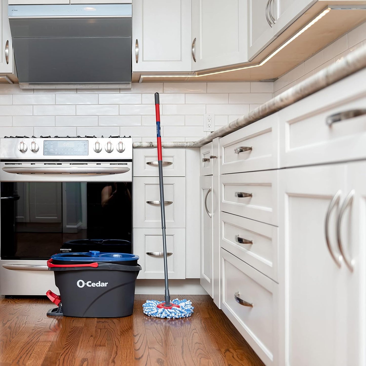 O-Cedar RinseClean Spin Mop & Bucket System | Clean with Water | Removes 99% of Bacteria