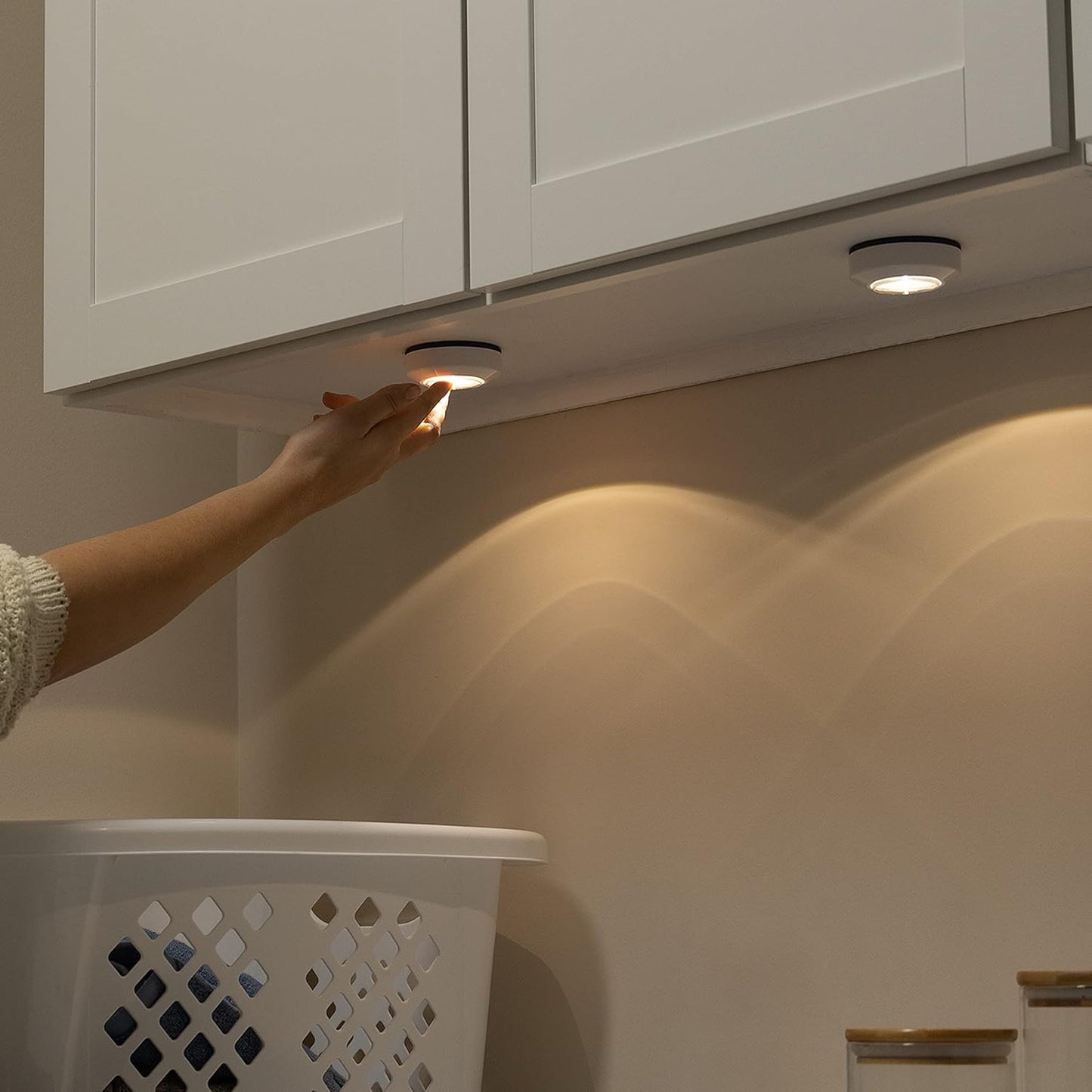 Amazon Basics LED Puck Lights, Battery Operated, 50 Lumens, Under Cabi