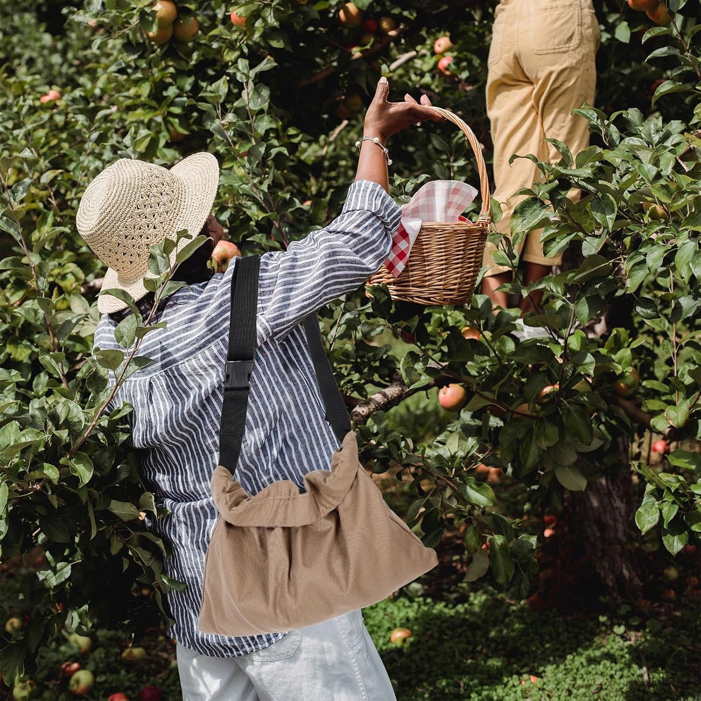 Milisten Harvesting Apron Fruit Vegetable Picking Bag with Pockets Outdoor Garden Tool Waist Pouch Mushroom Foraging Storage Khaki