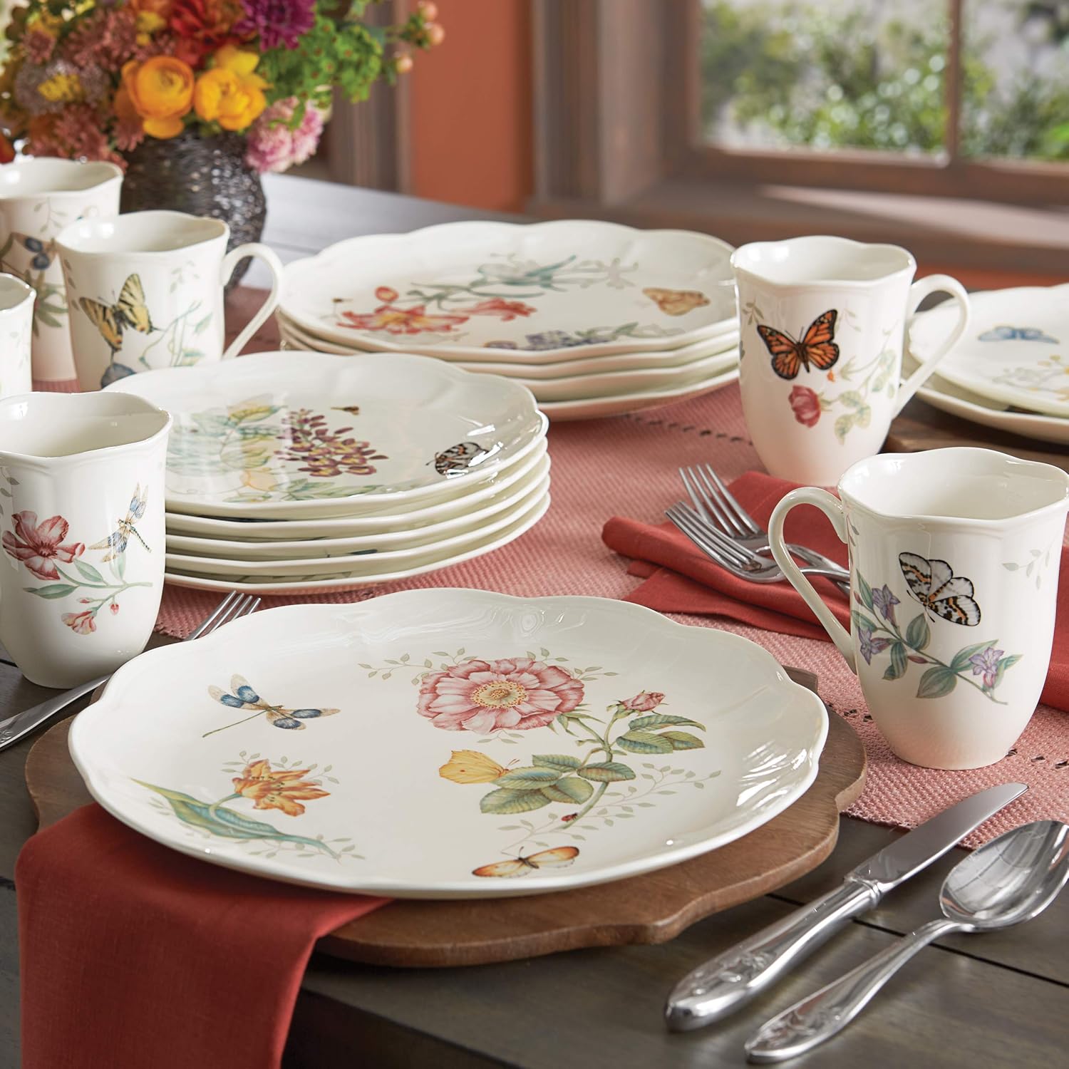 Lenox Dinnerware Set, Butterfly Meadow 18-Piece Set, Service For 6, Wh