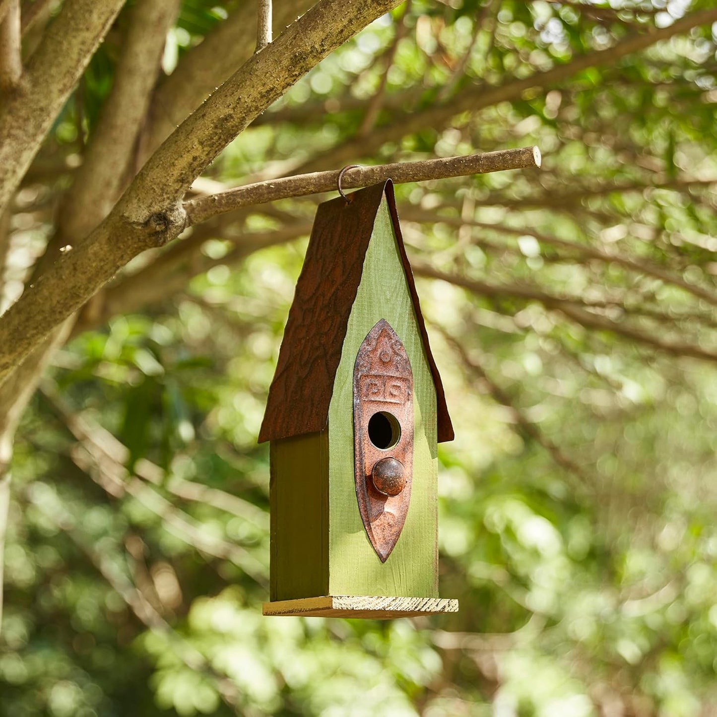 Glitzhome Vintage Hanging Birdhouse - Green Distressed Solid Wood Weatherproof Cottage Bird Shelter & Rustic Decor for Garden/Patio - Ready-to-Hang (13.25")