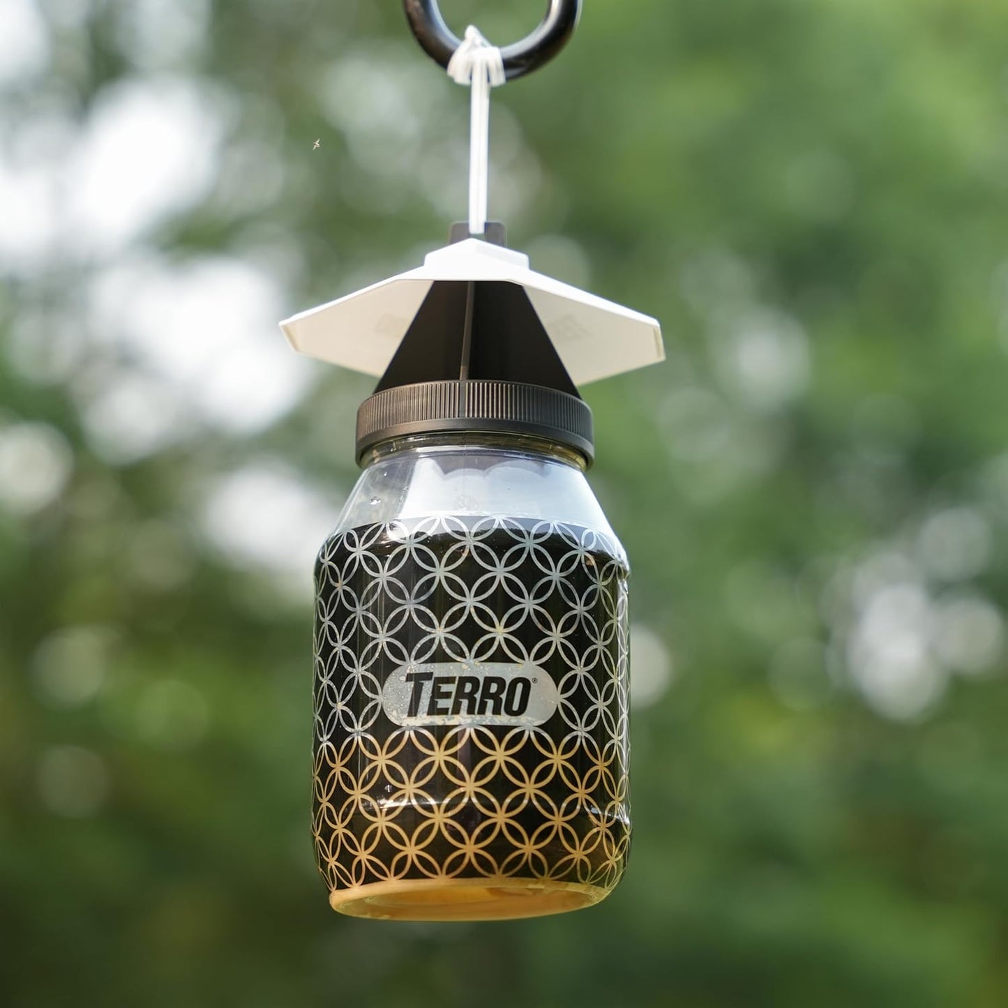 TERRO T380 Outdoor Reusable Fly Magnet Fly Trap - Poison Free Trap wit