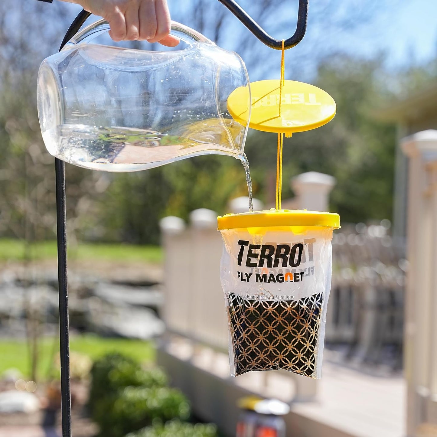 TERRO Fly Magnet Disposable Outdoor Fly Trap with Bait - T524 - Outdoor Fly Trap - Attract & Trap Flies Easily - Effective Insect Control