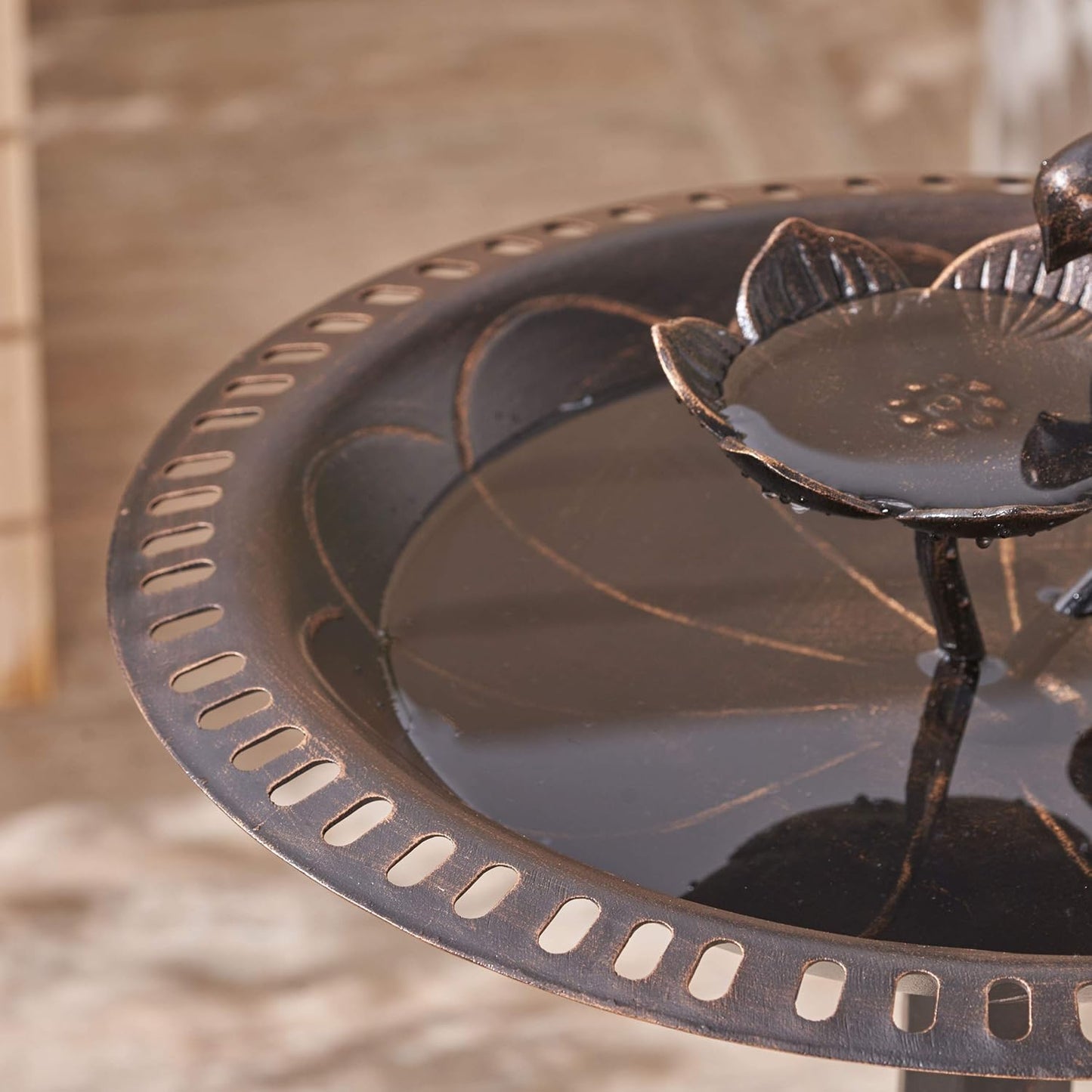 Christopher Knight Home Anessa Outdoor Aluminum and Iron Bird Bath, Shiny Copper