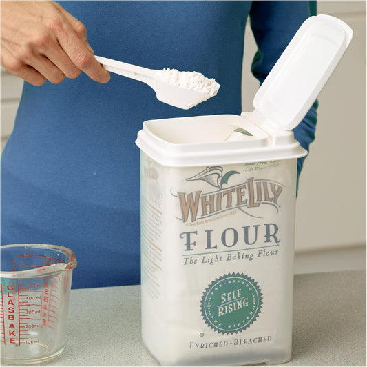 Buddeez Flour and Sugar Container - 3.75 Quart All Purpose Kitchen Organization and Storage Unit, Large Food Storage Container For Kitchen and Organizing Your Pantry (with Scoop)