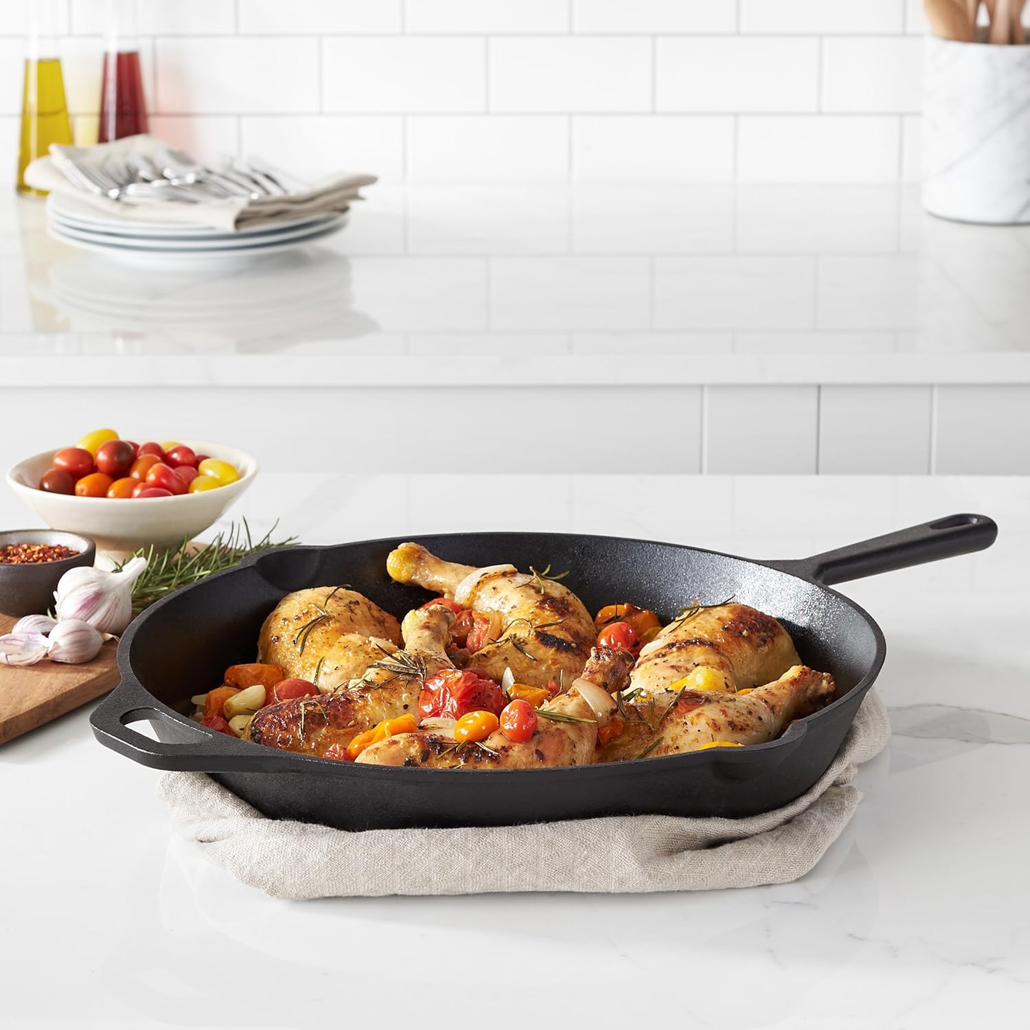 Amazon Basics Pre-Seasoned Cast Iron Skillet, Oven Safe, Even Heating,