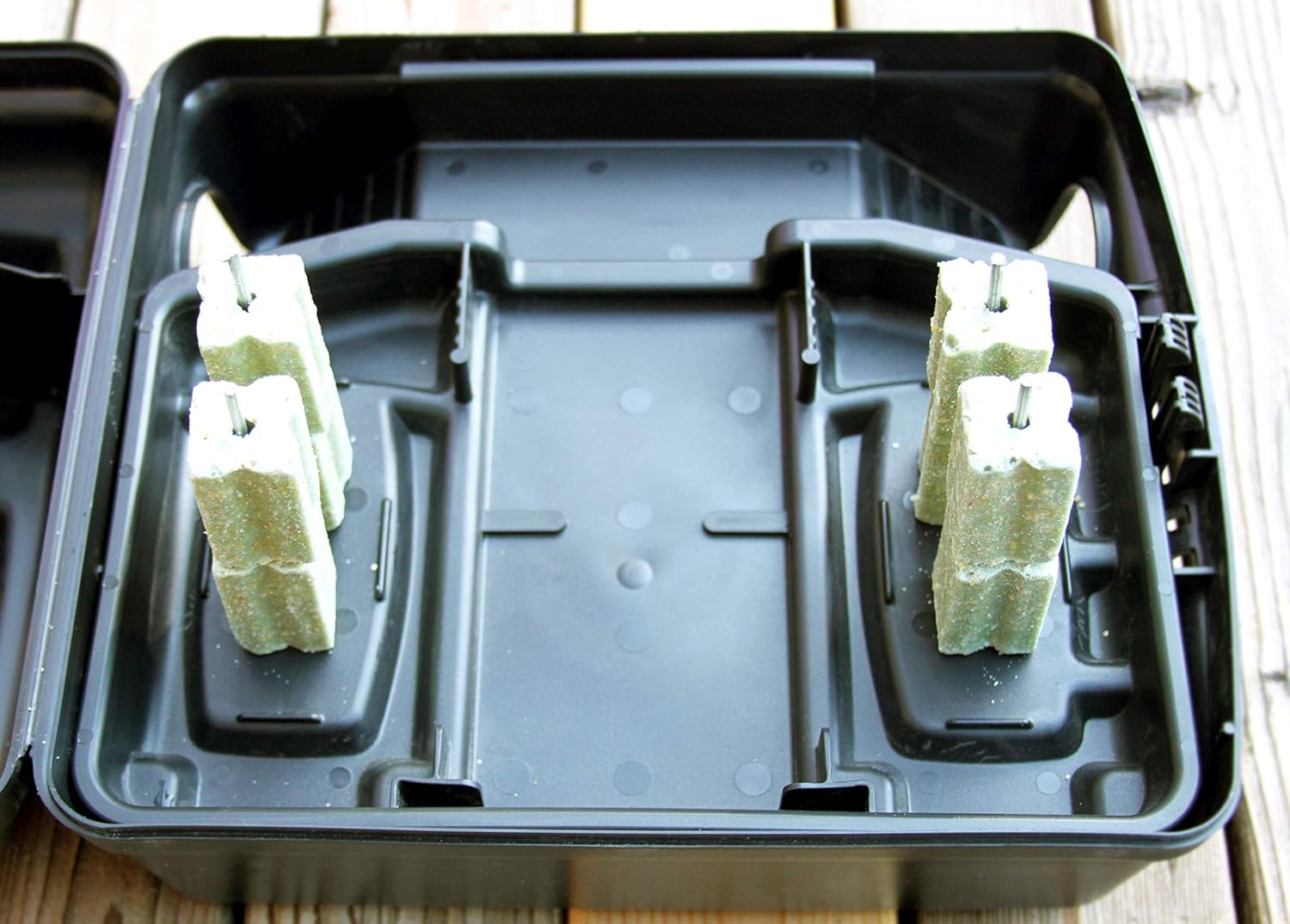Tomcat Titan Rodent Bait Station | Commercial Grade Pest Control | Run