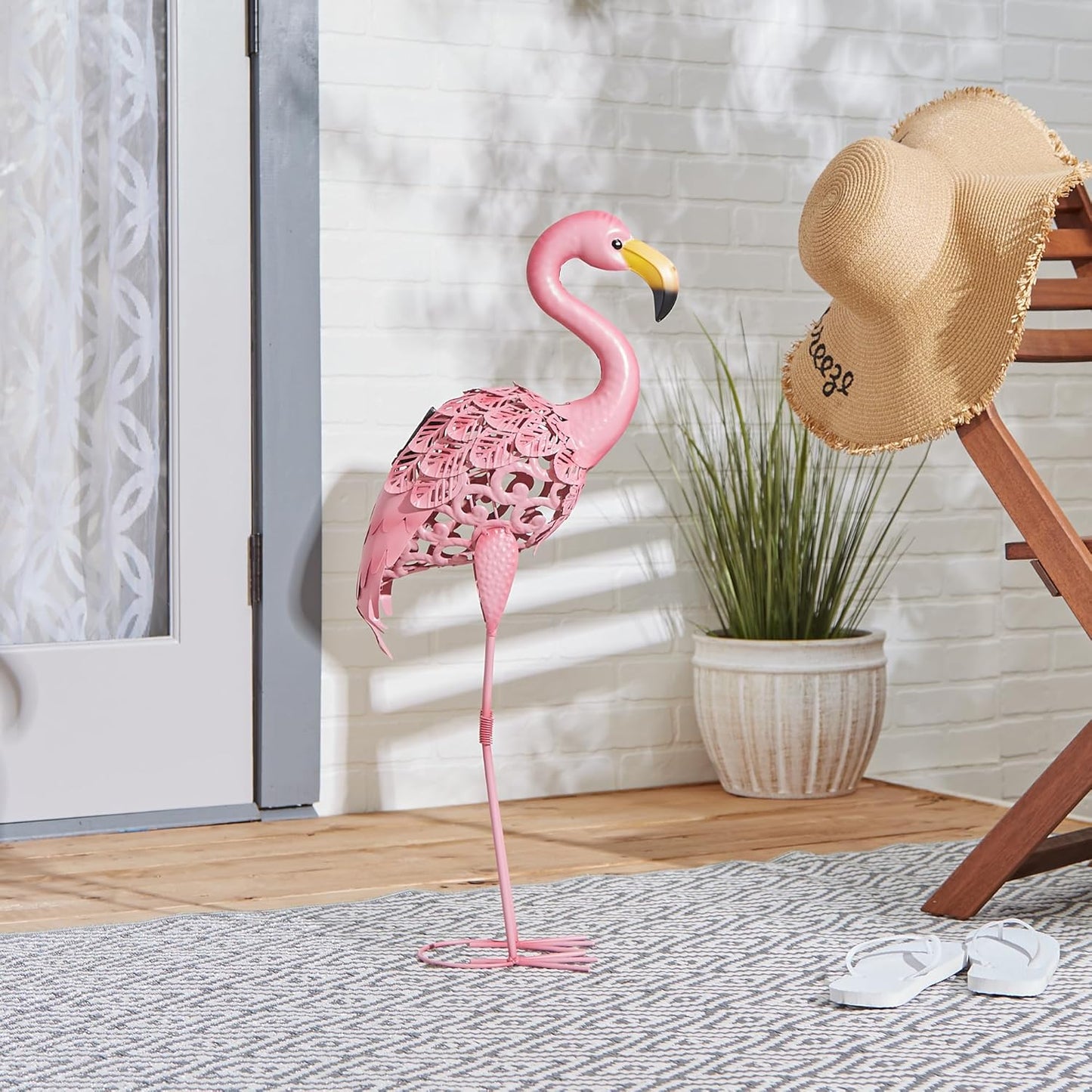 Zingz & Thingz Durable Iron Outdoor Décor Flamingo Solar Garden Stake, 12x6x32, Standing Tall