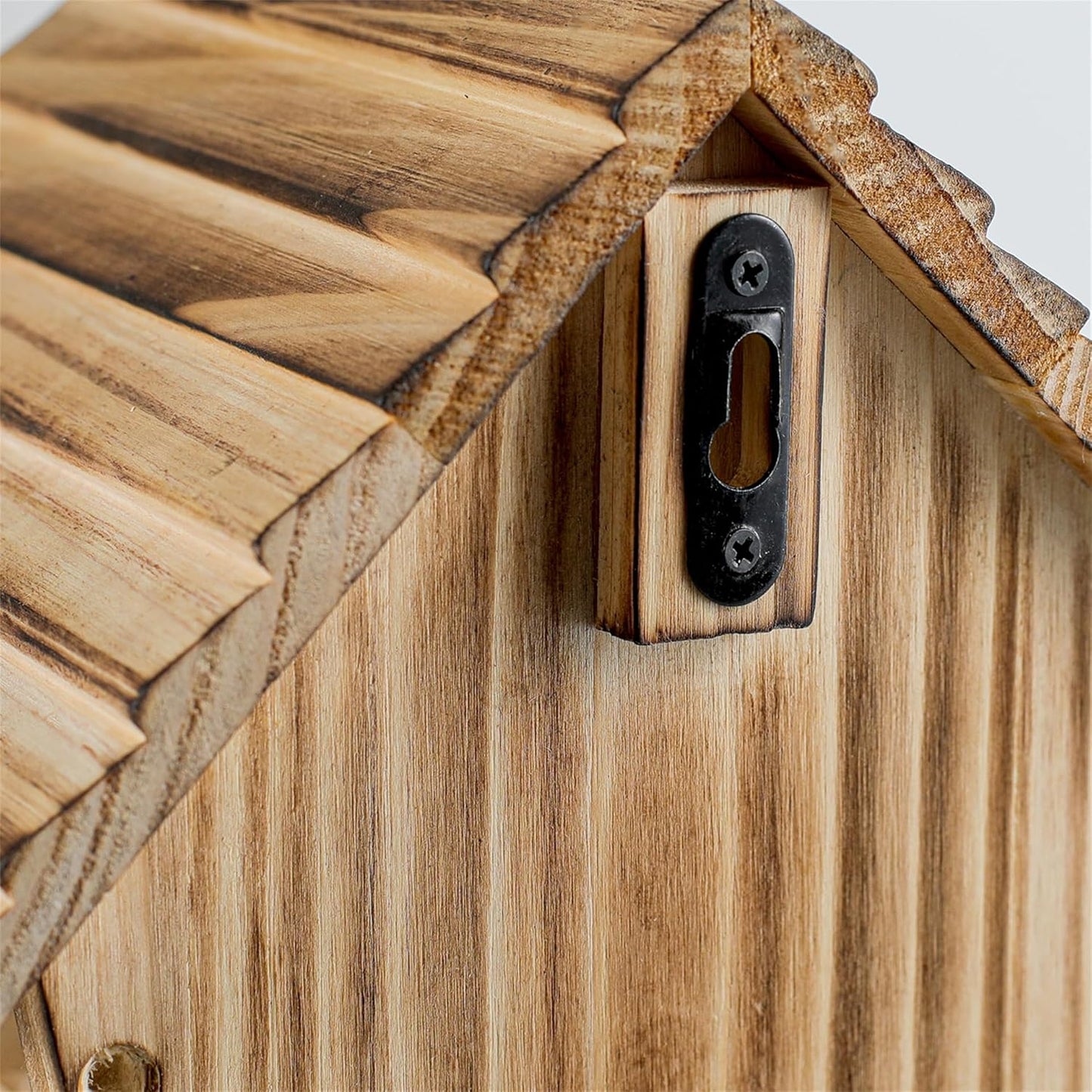 Bird House for Outside - Wooden Bluebird House - Weatherproof Outdoor Birdhouse for Garden Birds - Durable Nesting Box for Wild Bird Watching & Garden Decoration