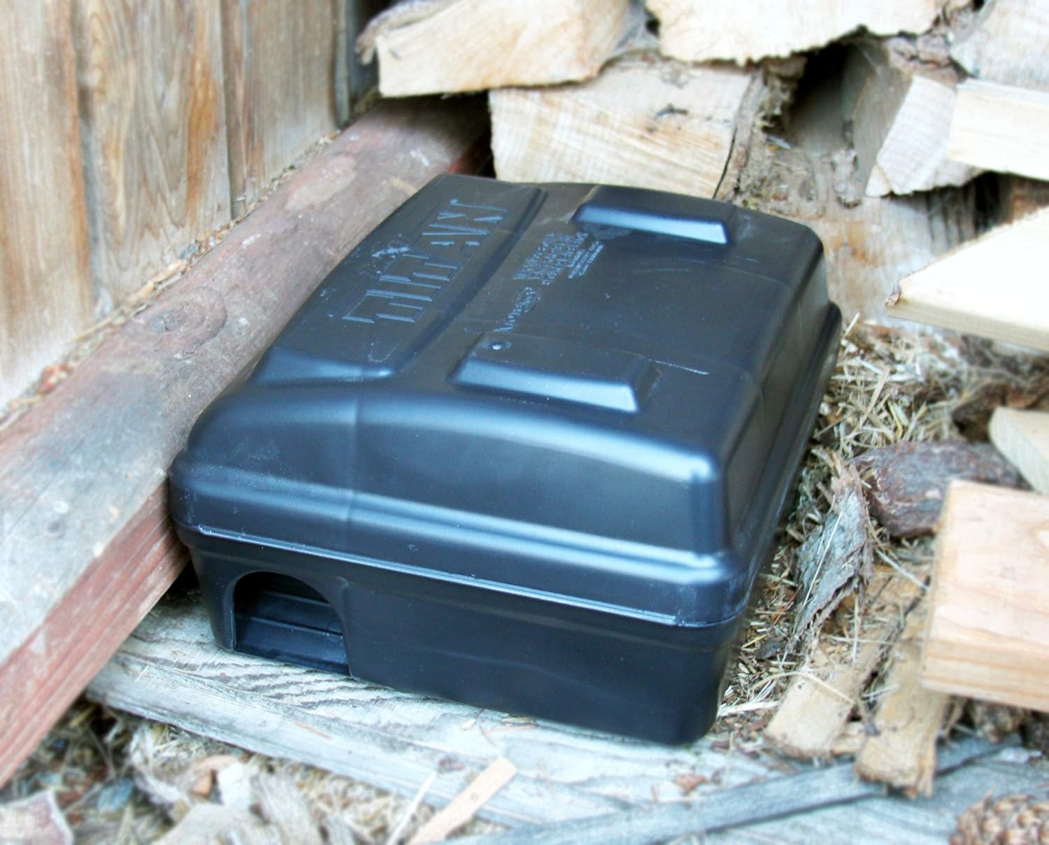 Tomcat Titan Rodent Bait Station | Commercial Grade Pest Control | Run