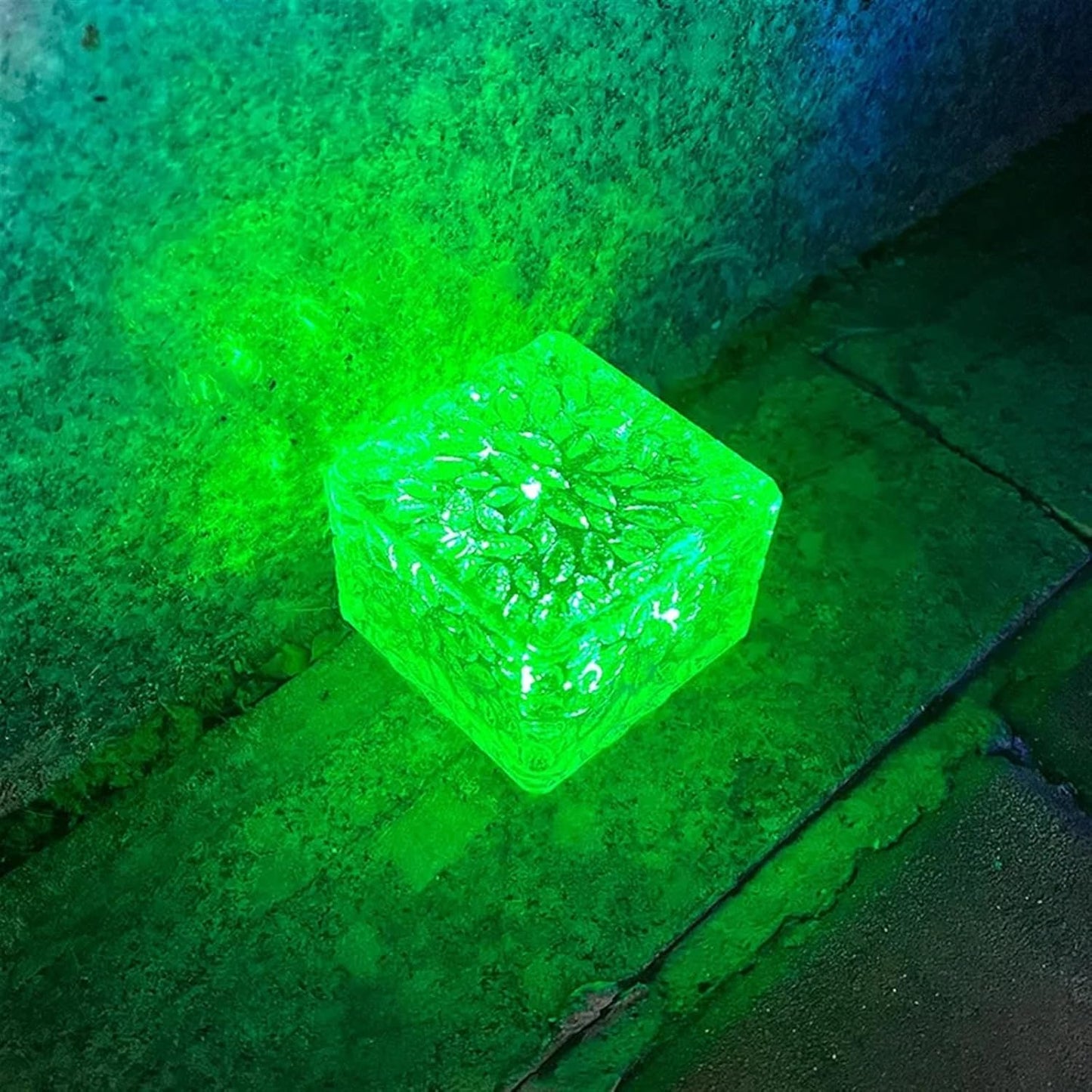 Solar Garden Lights Outdoor Paver Square Brick Ice Cube Sunlight Patio Walkway Pathway Step Solar Lamp Christmas Holiday Decor(1pc Green)