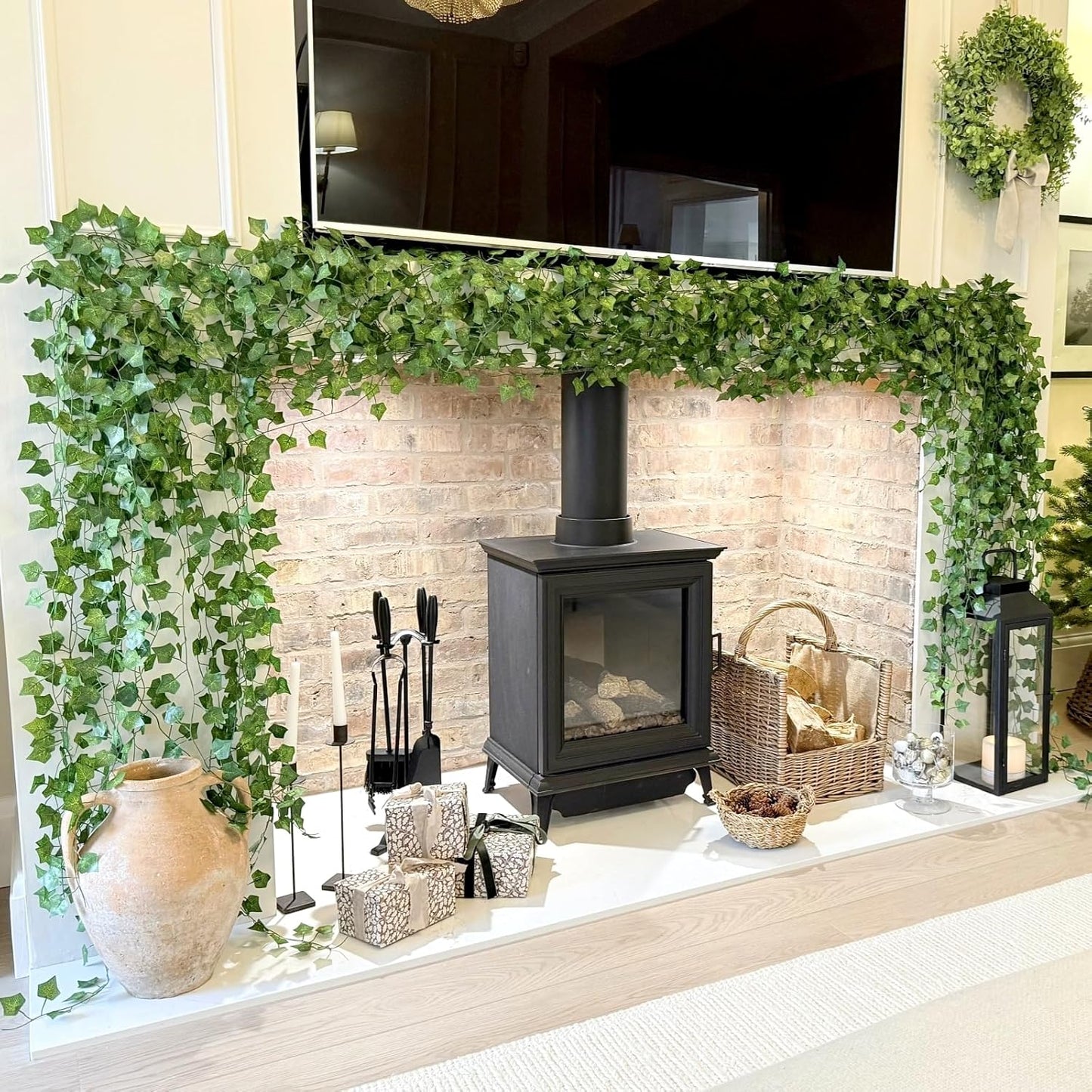 CQURE 24 Pack 168Ft Artificial Ivy Fake Vines,Ivy Garland Greenery Garland Fake Hanging Plants Vines Aesthetic Green Leaves for Bedroom Wedding Party Garden Wall Room Decor