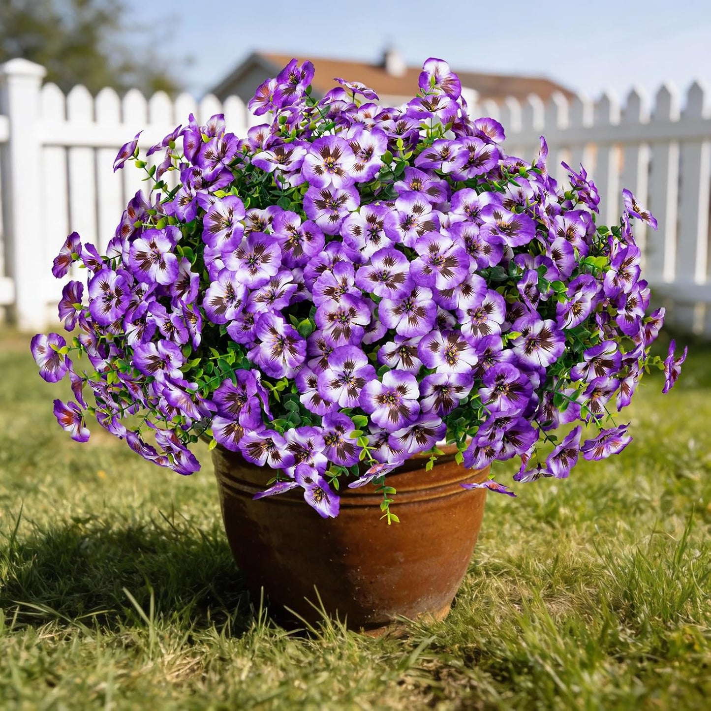 24 Pcs Artificial Fake Pansy Flowers for Outdoor,Faux Silk Plants Flowers UV Resistant Pansies Spring Flowers for Planter Front Door Porch Yard Patio garden Window Box Home Decor(Purple White)