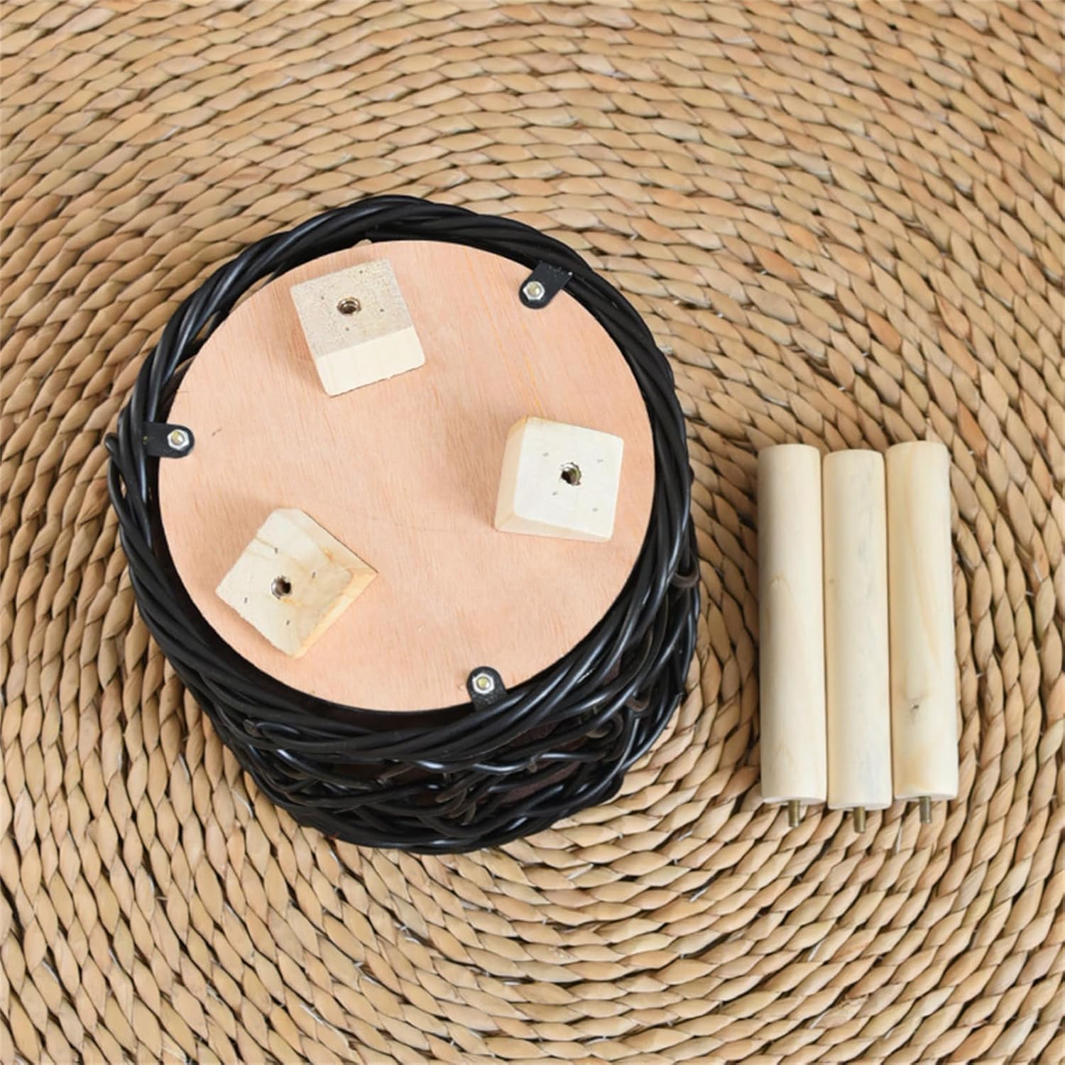Rattan Plant Stand Stool with 3 Wood Legs Balcony Flower Pots Display 