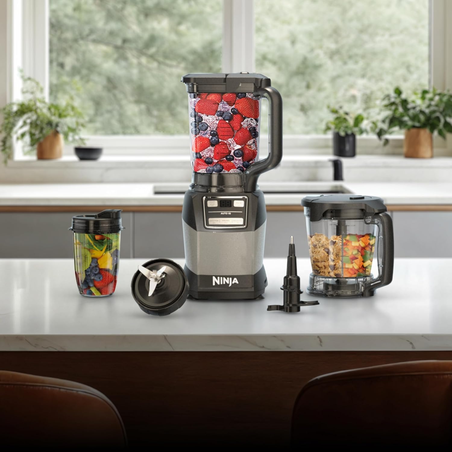 Ninja Blender, Compact Kitchen System, 1200W, 3 Functions for Smoothie
