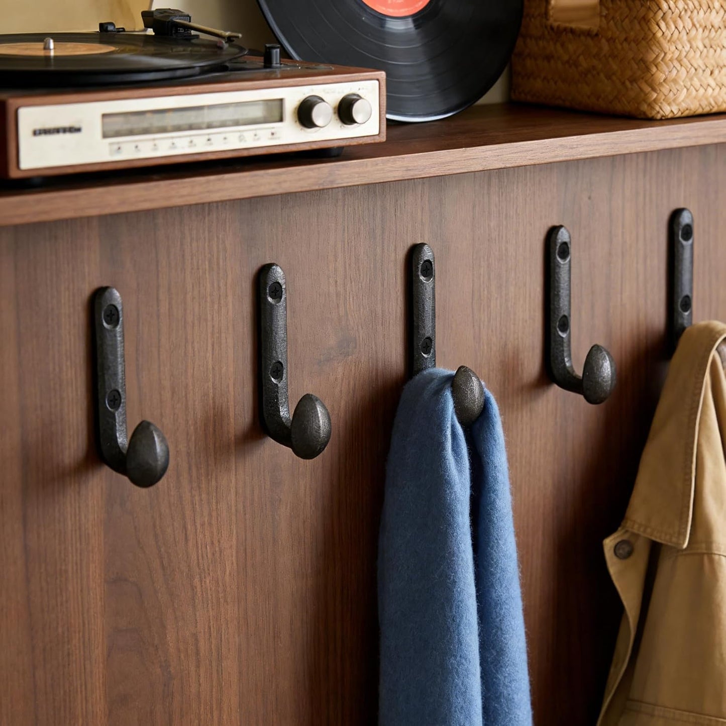 5PC Rustic Cast Iron Wall Mounted Hooks Heavy Duty Vintage Antique Black Railroad Spike Coat Hooks for Towel Bag Hat Bathroom Kitchen Farmhouse Outdoor Home Garden Hanging Tools Planter
