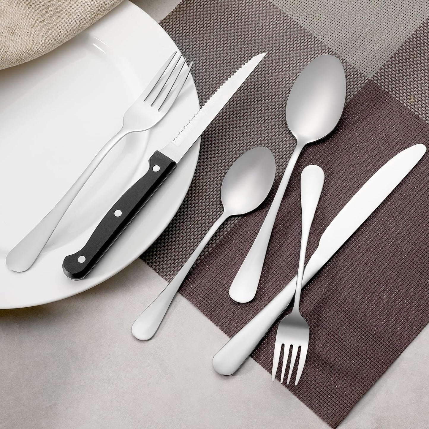 12 Piece Dinner Forks Set, Food-Grade Stainless Steel Forks Silverware, Cutlery Fork, Salad Fork, Metal Forks for Home, Kitchen or Restaurant, Mirror Polished, Dishwasher Safe - 7.3 Inch