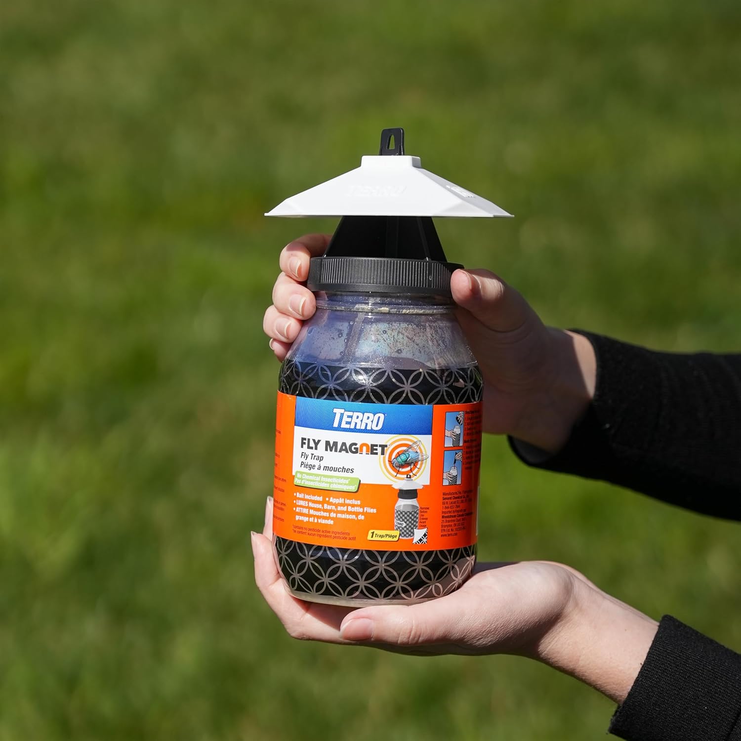 TERRO T380 Outdoor Reusable Fly Magnet Fly Trap - Poison Free Trap wit
