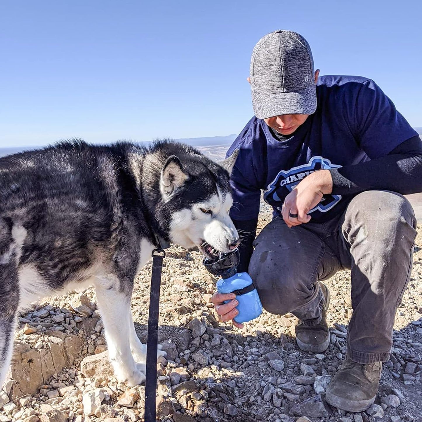 lesotc Dog Water Bottle, Portable Water Dispenser with Bowl, Leak Proo