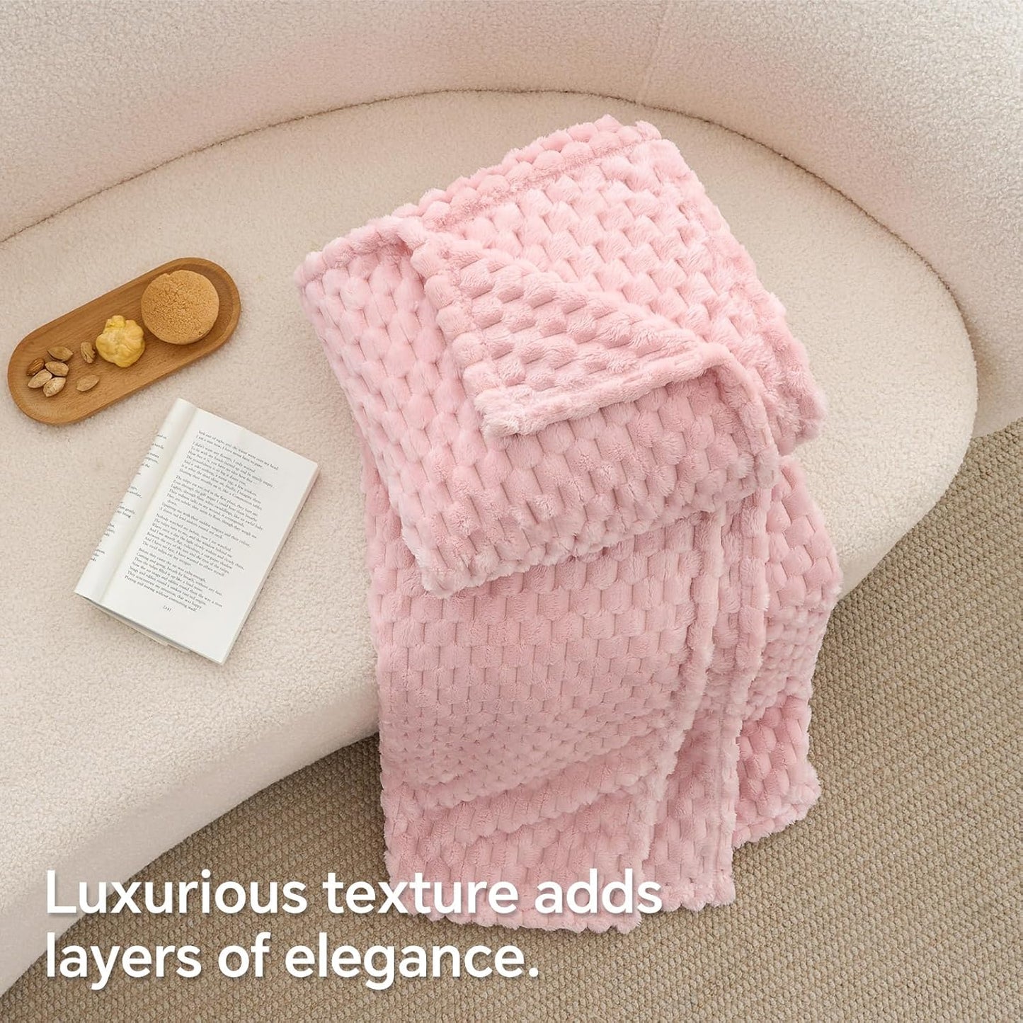 BEDELITE Fleece Decorative Blanket - 3D Jacquard Pink Throw Blankets for Women's Couch & Bed, Soft and Cozy Warm Plush Fluffy Blanket, Cute Birthday Gift for Women, 50x60 Inches