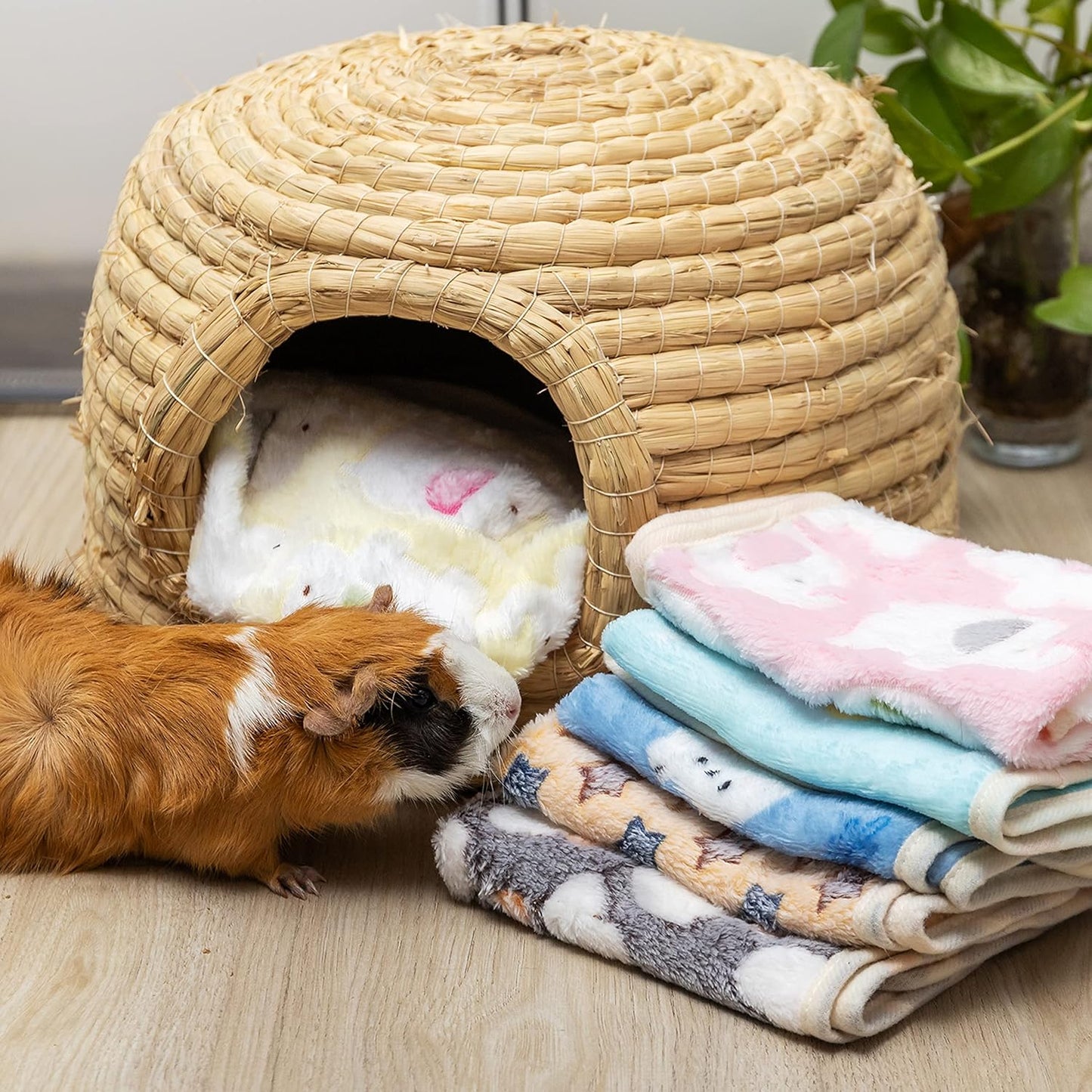 CUSOZWO Guinea Pig Bedding Mat - 6 Pack Fleece Soft Warm Small Animal 