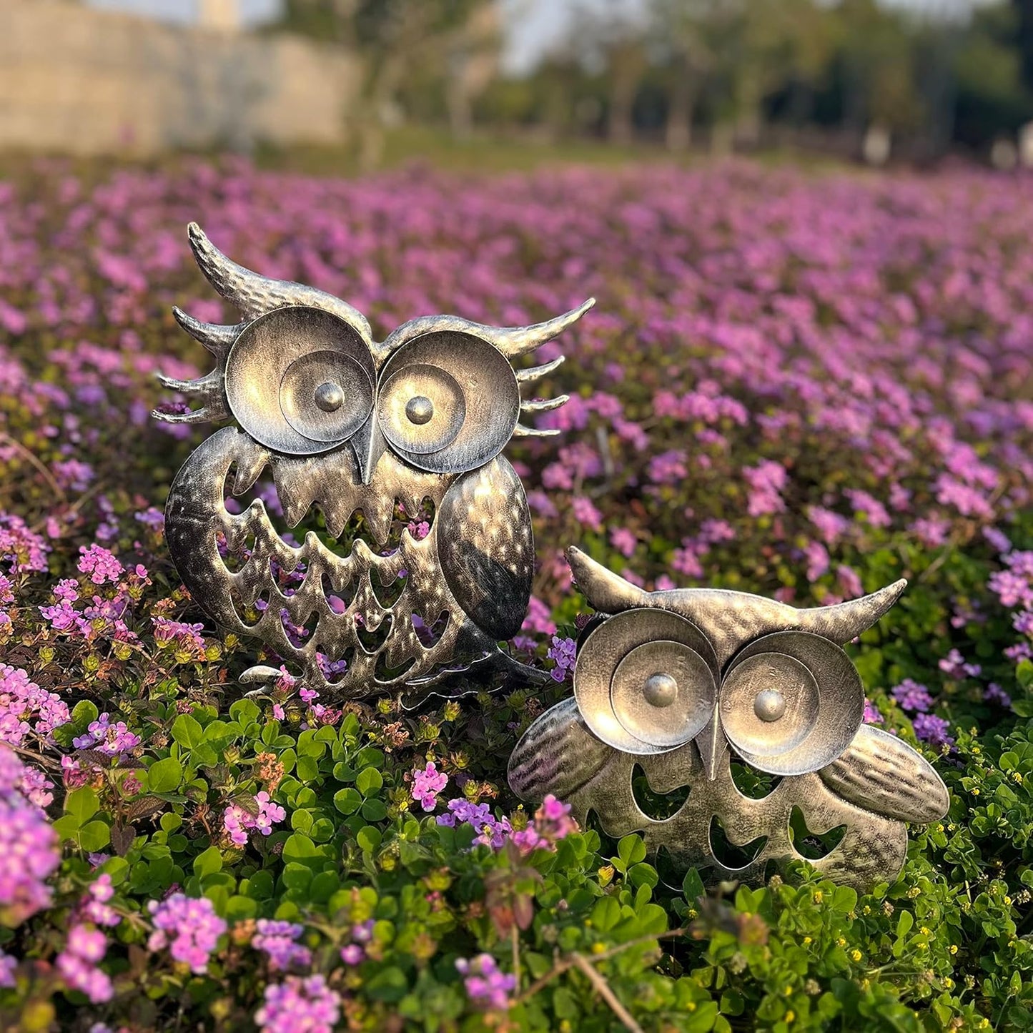 Pack of 2 Metal Owl Garden Statues Silver Silhouette Stakes Decorative Outdoor Animal Sculptures for Yard Decor and Lawn Ornaments