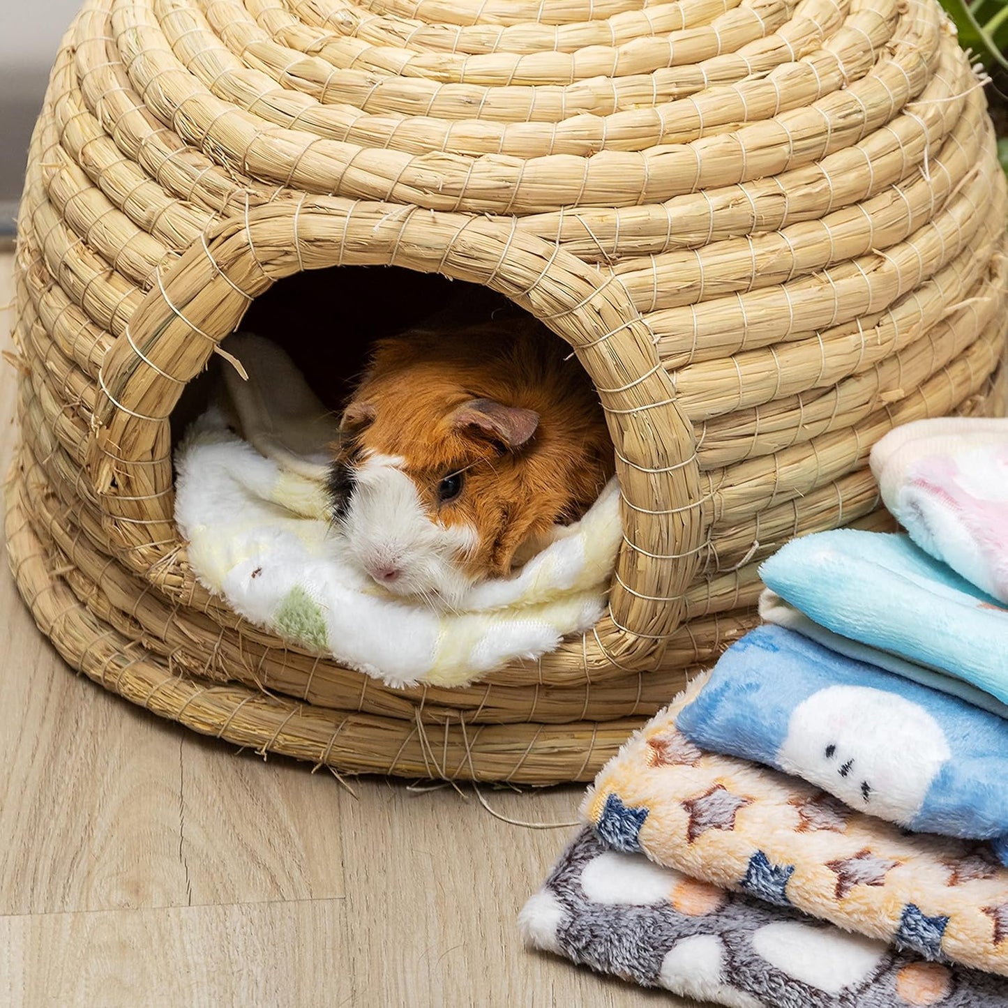 CUSOZWO Guinea Pig Bedding Mat - 6 Pack Fleece Soft Warm Small Animal 