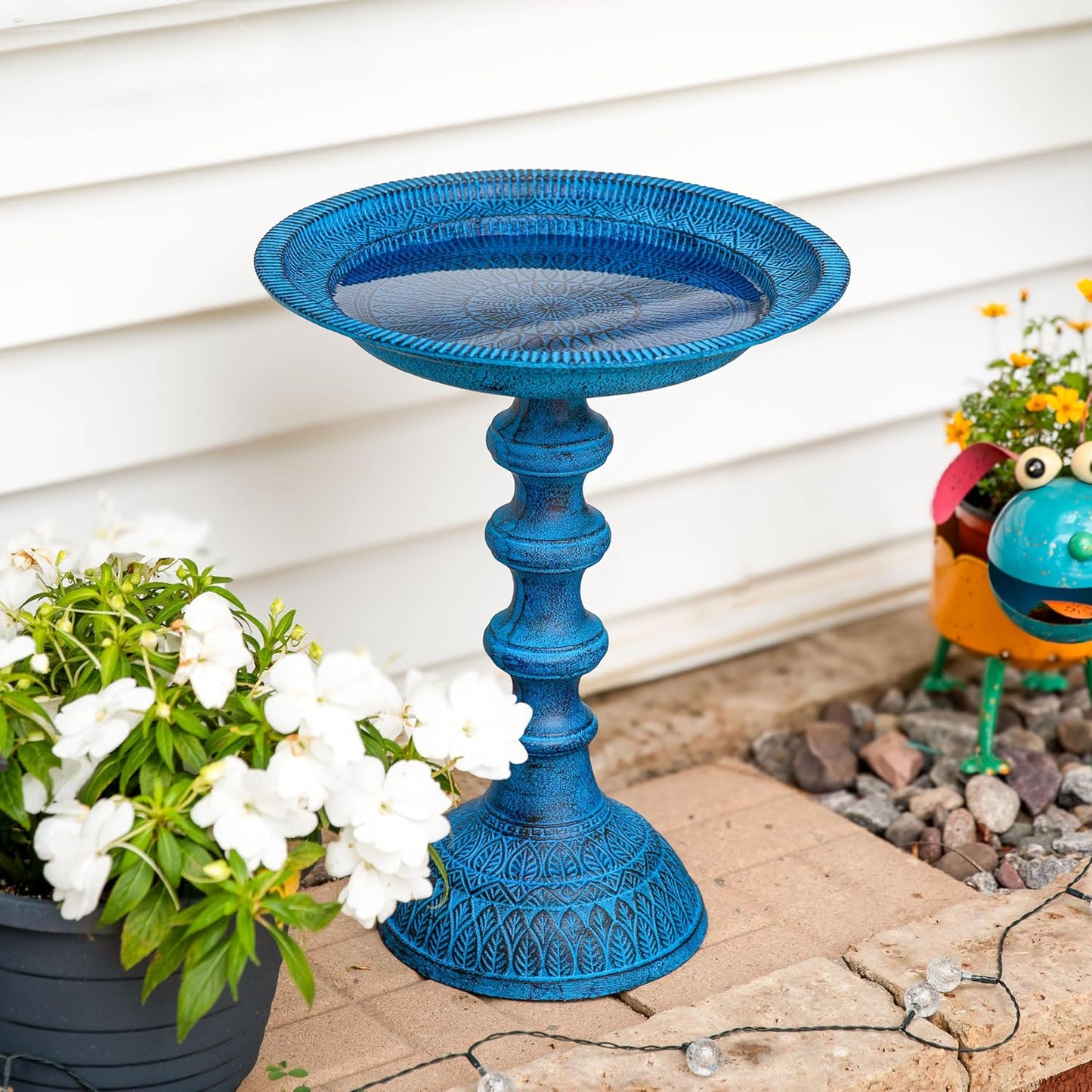 Sunnydaze Backyard Beauty Metal Bird Bath with UV-Resistant Finish - Cast Aluminum - Blue Patina - 18" H