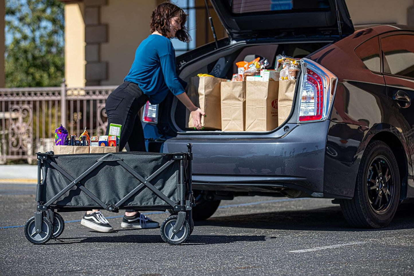 PICNIC TIME NHL Washington Capitals Adventure Wagon Folding Wagon - Wagon Cart - Sport Utility Wagon - Beach Wagon Collapsible