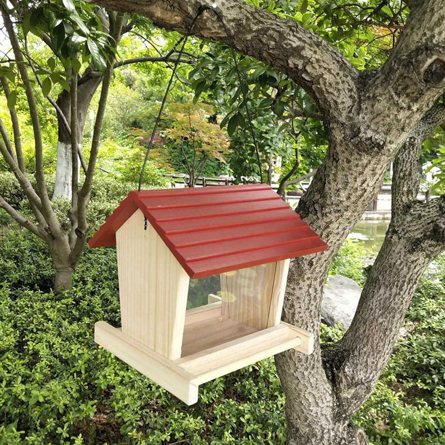 Wooden Bird Feeder House, Hanging Outdoor Rainproof Bird Feeder for Courtyard Garden Balcony with Easy-Fill Design, Wood Feeder para Aves (Red)