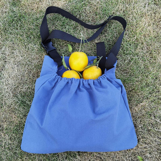 FEESHOW Harvest Apron for Garden Vegetable-Adjustable Harvest Picking Apron with Pockets for Gardeners Pick Fruit Blue One Size