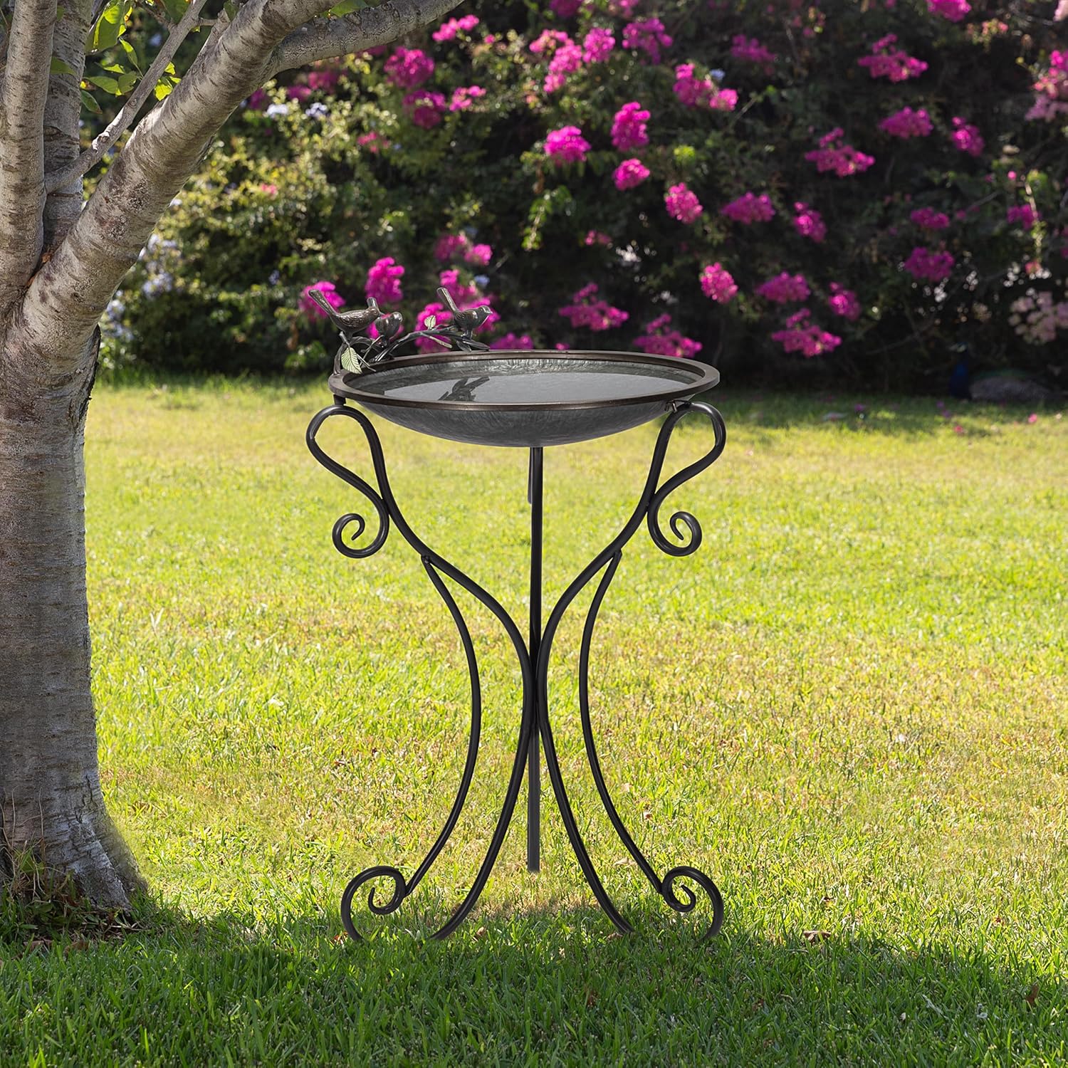 Alpine Corporation Vintage Metal Birdbath with Twigs and Bird Figurine