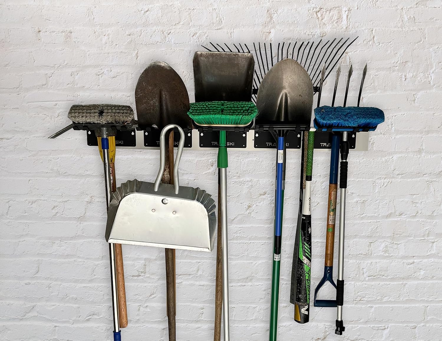 TRAPAWAY Wall Rack | Holds 1 pair of Skis or Snowboard by Bindings | G