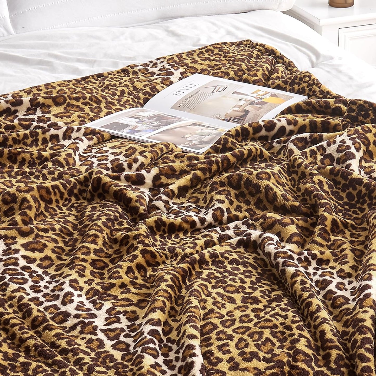 Leopard Print Blanket Fleece Throw for Bed Sofa Travel and Camping, Super Soft Cozy Fluffy Plush Cheetah Print Blanket for All Seasons 50"x60" (Dark Brown)