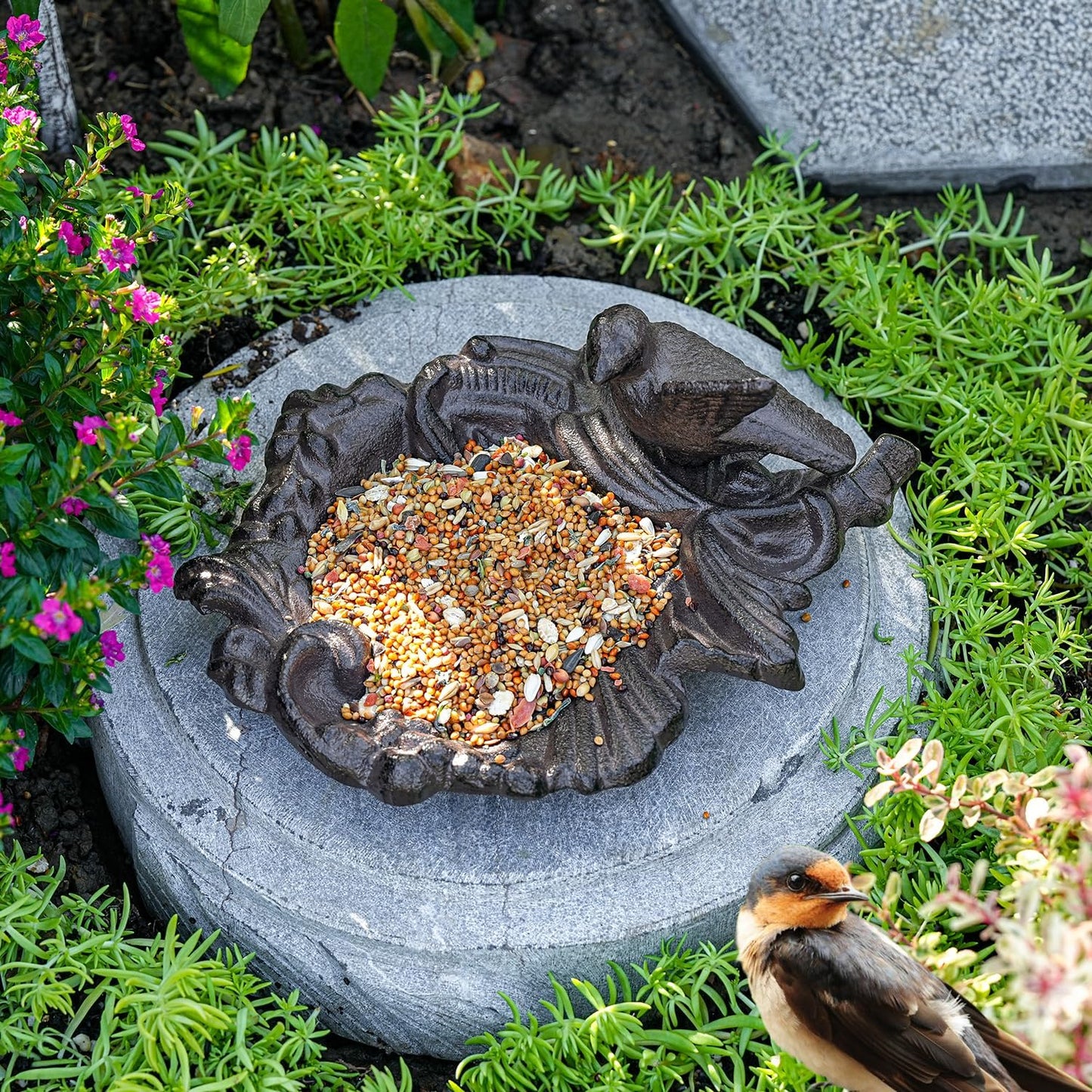 Sungmor Cast Iron Bird Feeder Dish, Rustic Brown Small Bird Feeding Tray, Decorative Leaf-Shaped Outdoor Bath Bowl Food Container for Garden, Patio or Yard