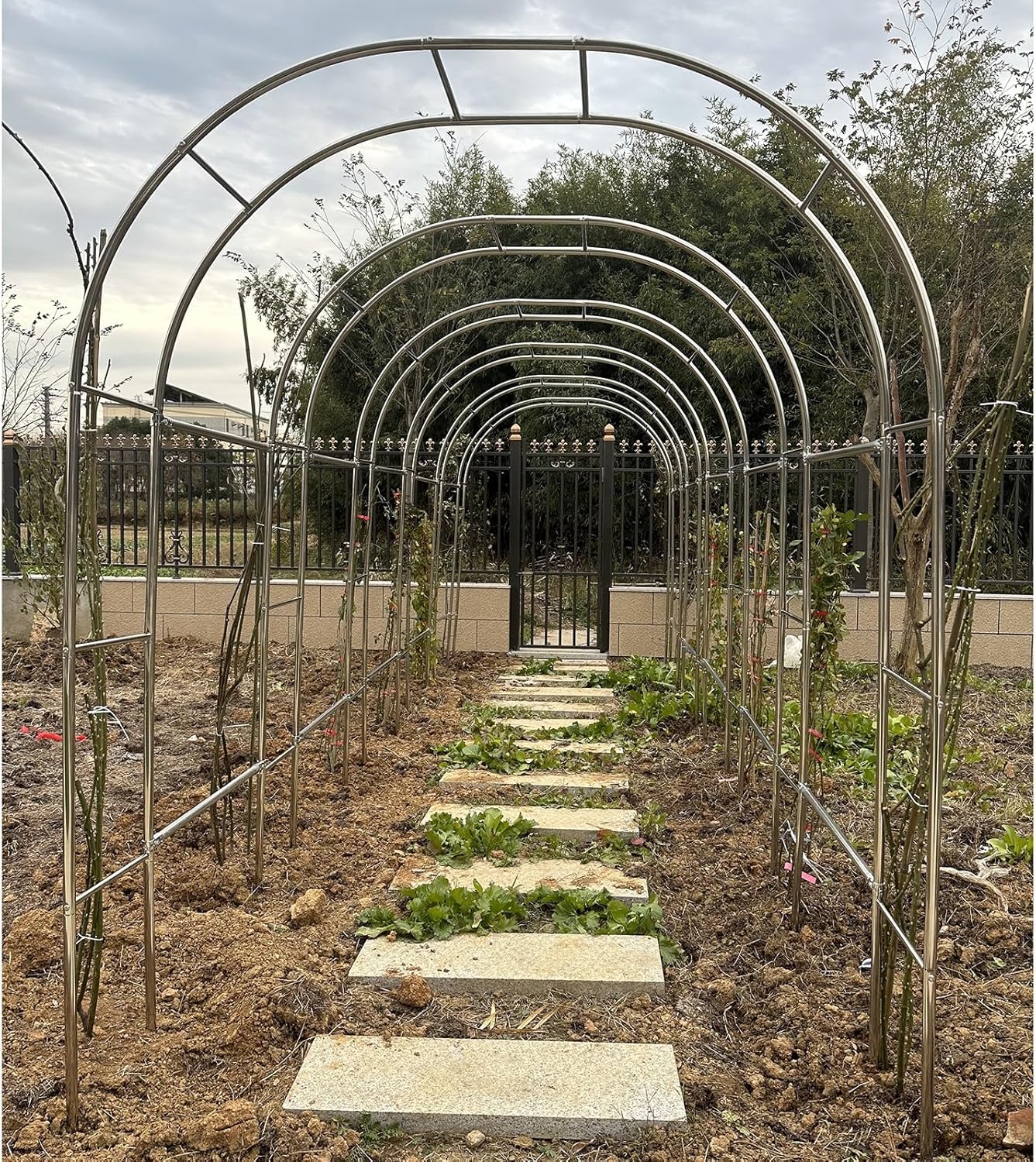 Stainless Steel Wedding Arch - Metal Garden Arbor Trellis for Climbing Plants, Indoor/Outdoor Patio Decoration, Easy Assembly, Perfect for Bridal Parties & Events
