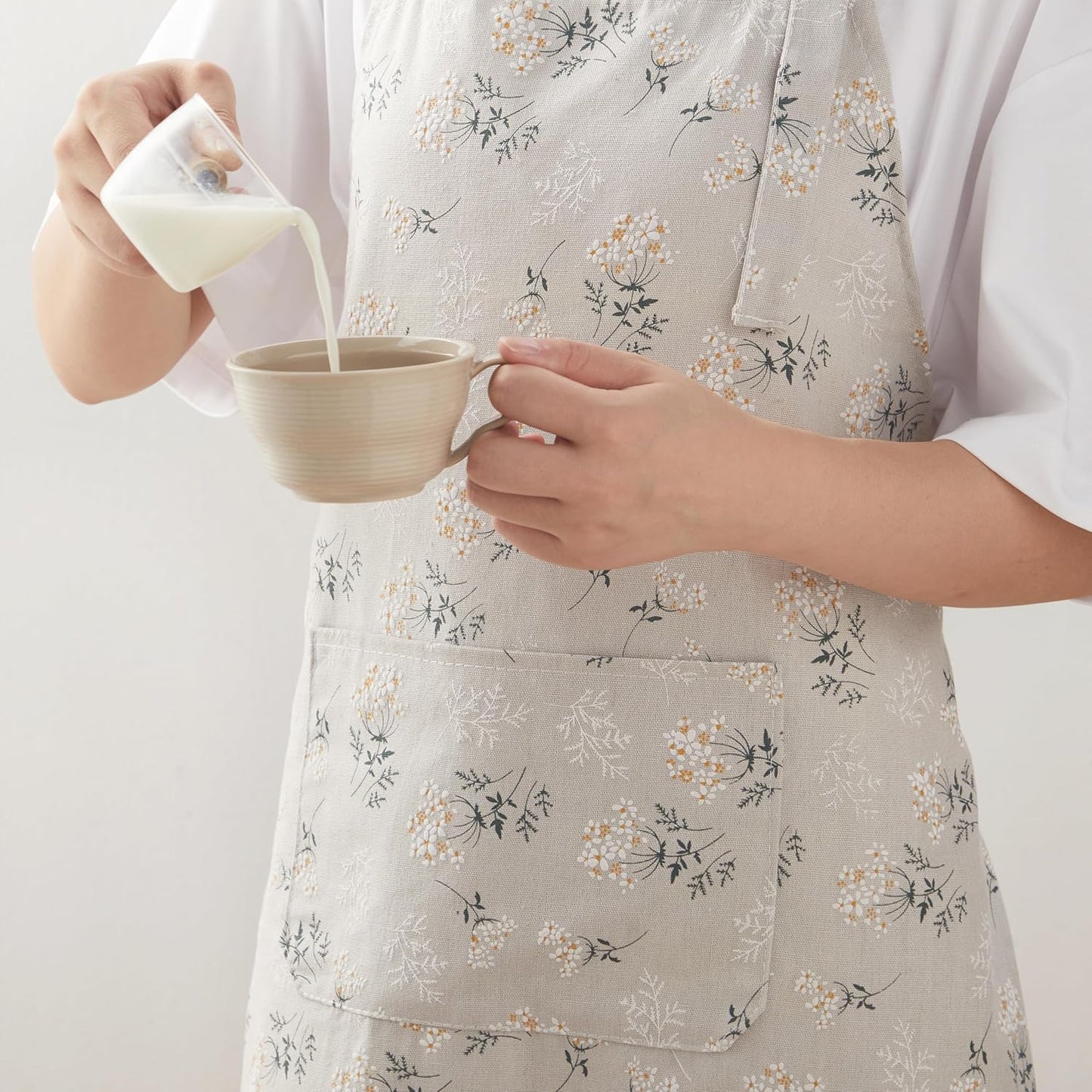 Japanese Kitchen Apron for Women & Men,Adjustable Chef Apron with Pock