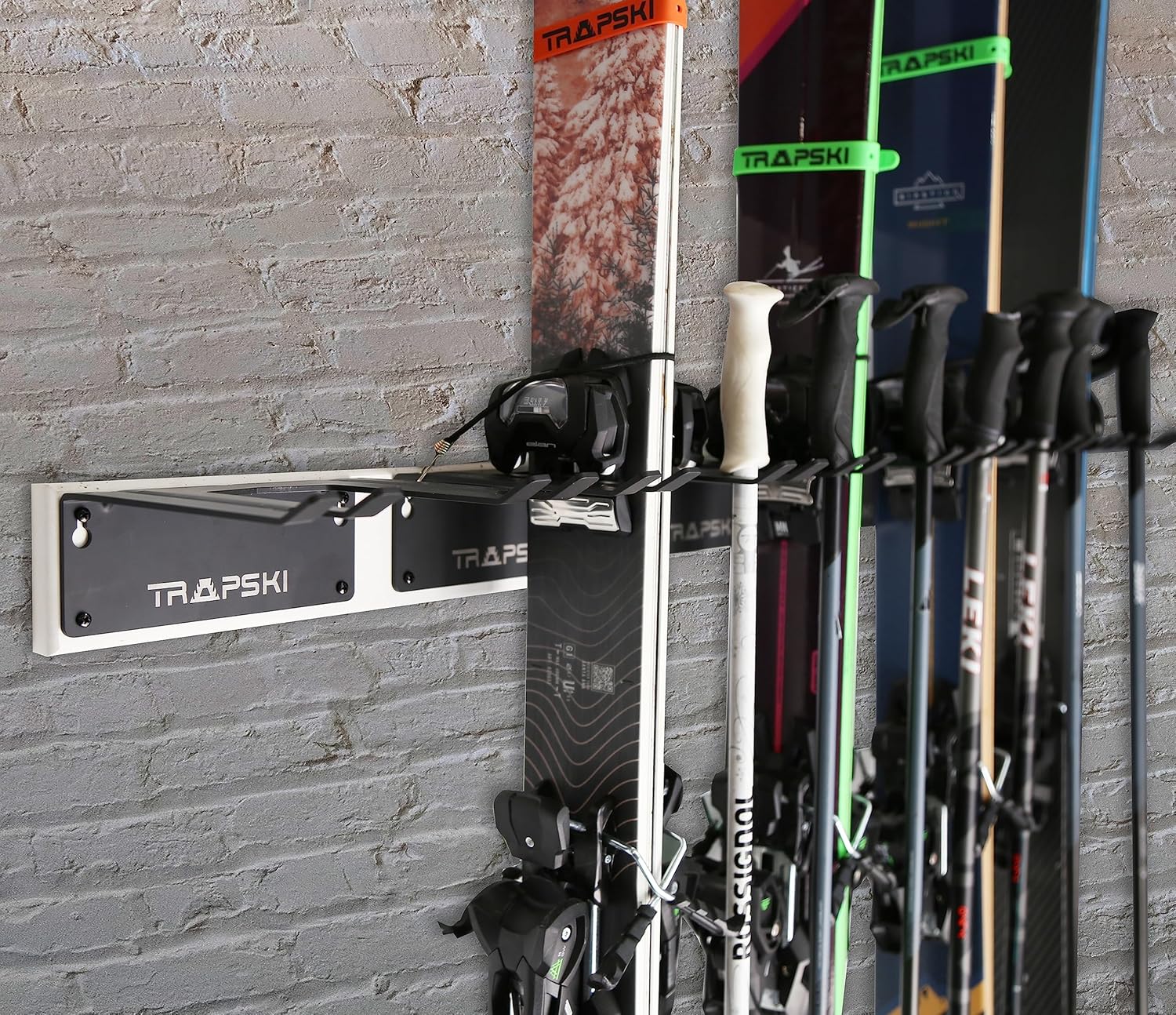 TRAPAWAY Wall Rack | Holds 1 pair of Skis or Snowboard by Bindings | G