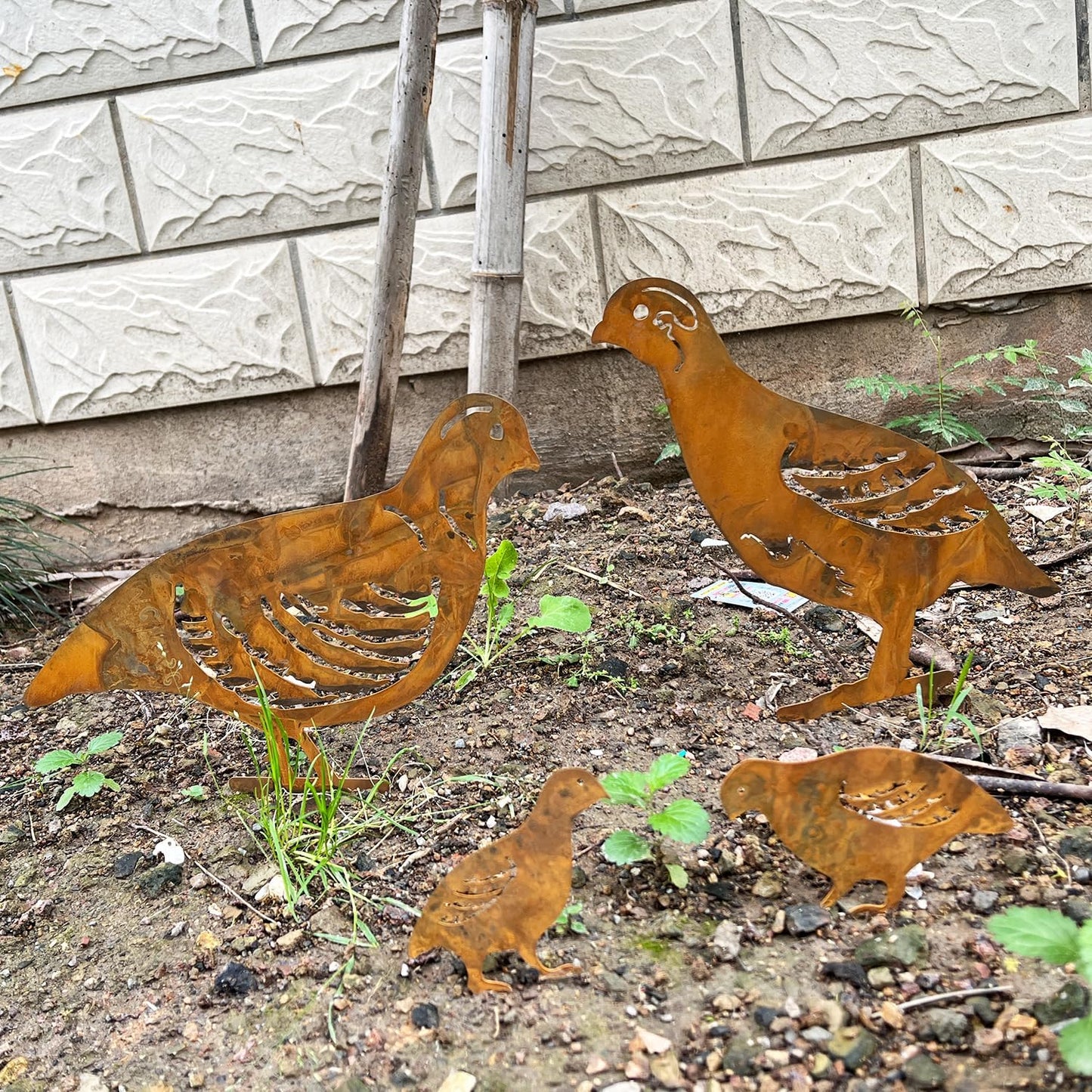 4PCS Rusty Partridge Family Decorative Garden Stakes, Metal Birds Yard