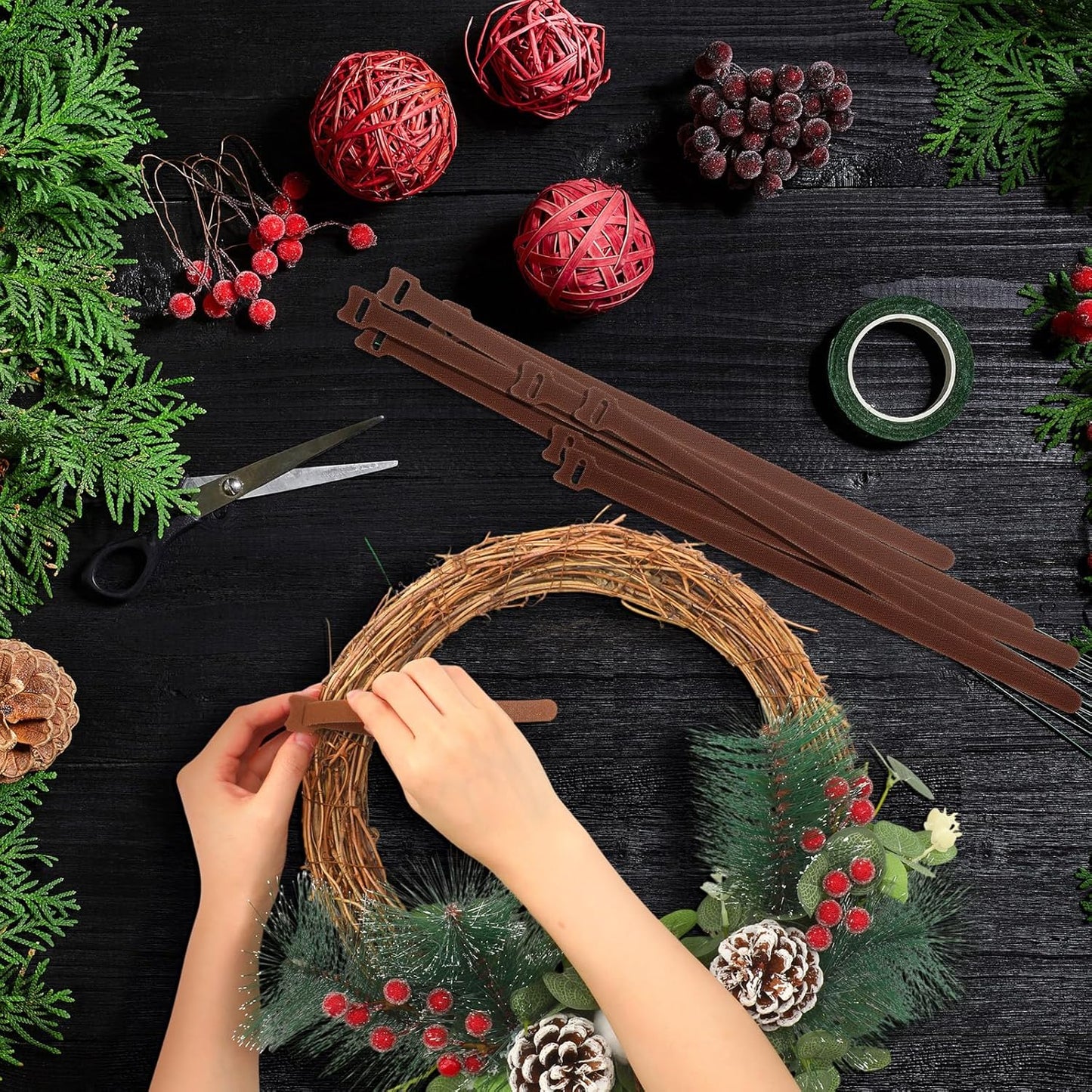 100 Pcs Christmas Garland Ties 12 Inch Brown Adjustable Holiday Garland Ties Reusable Nylon Garden Plant Cable Strap for Wreath Making Xmas Tree Banister Stairway Door Decoration