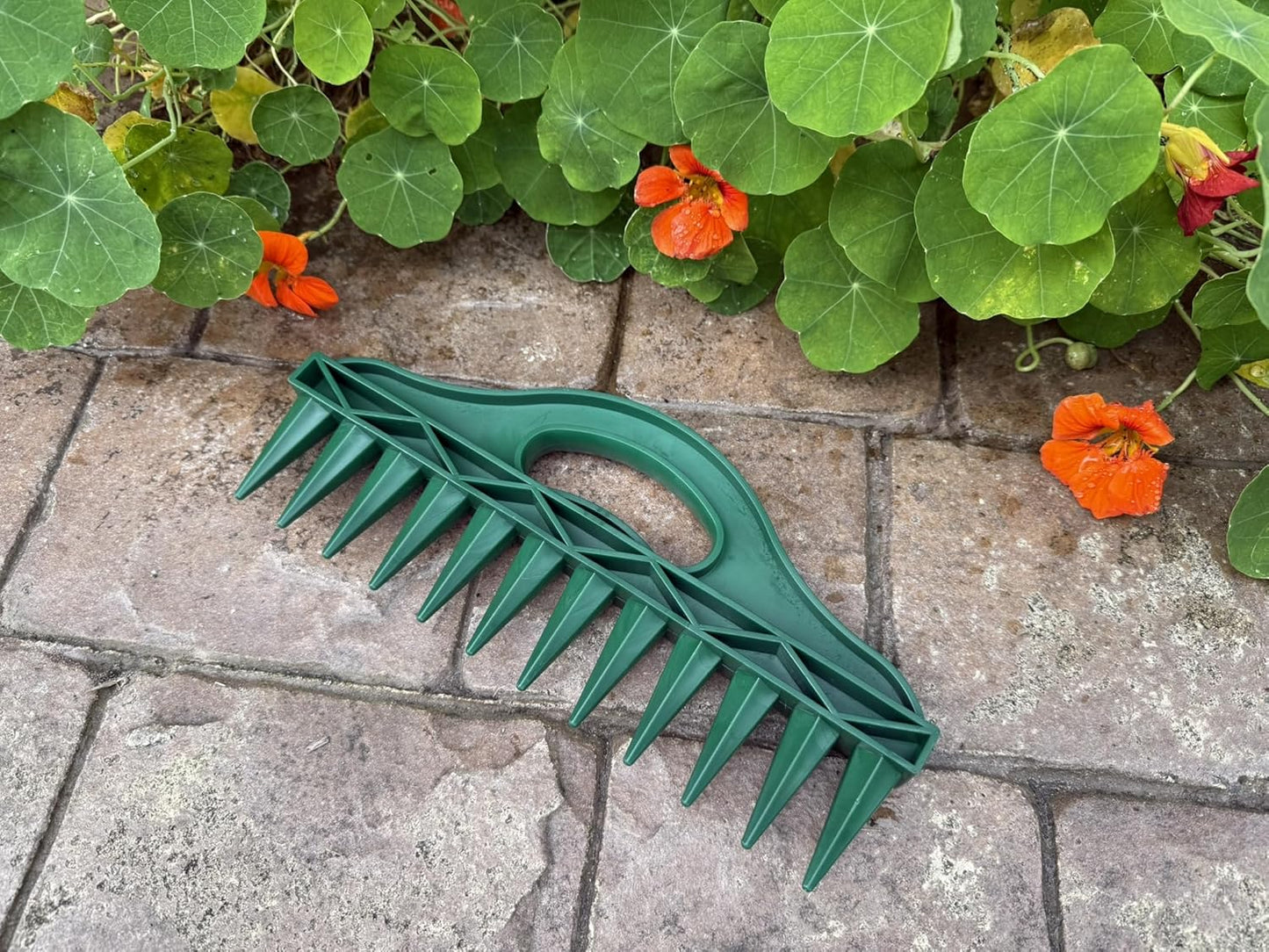 The Row Seeder by Seeding Square – Handheld Garden Tool for Precise Se