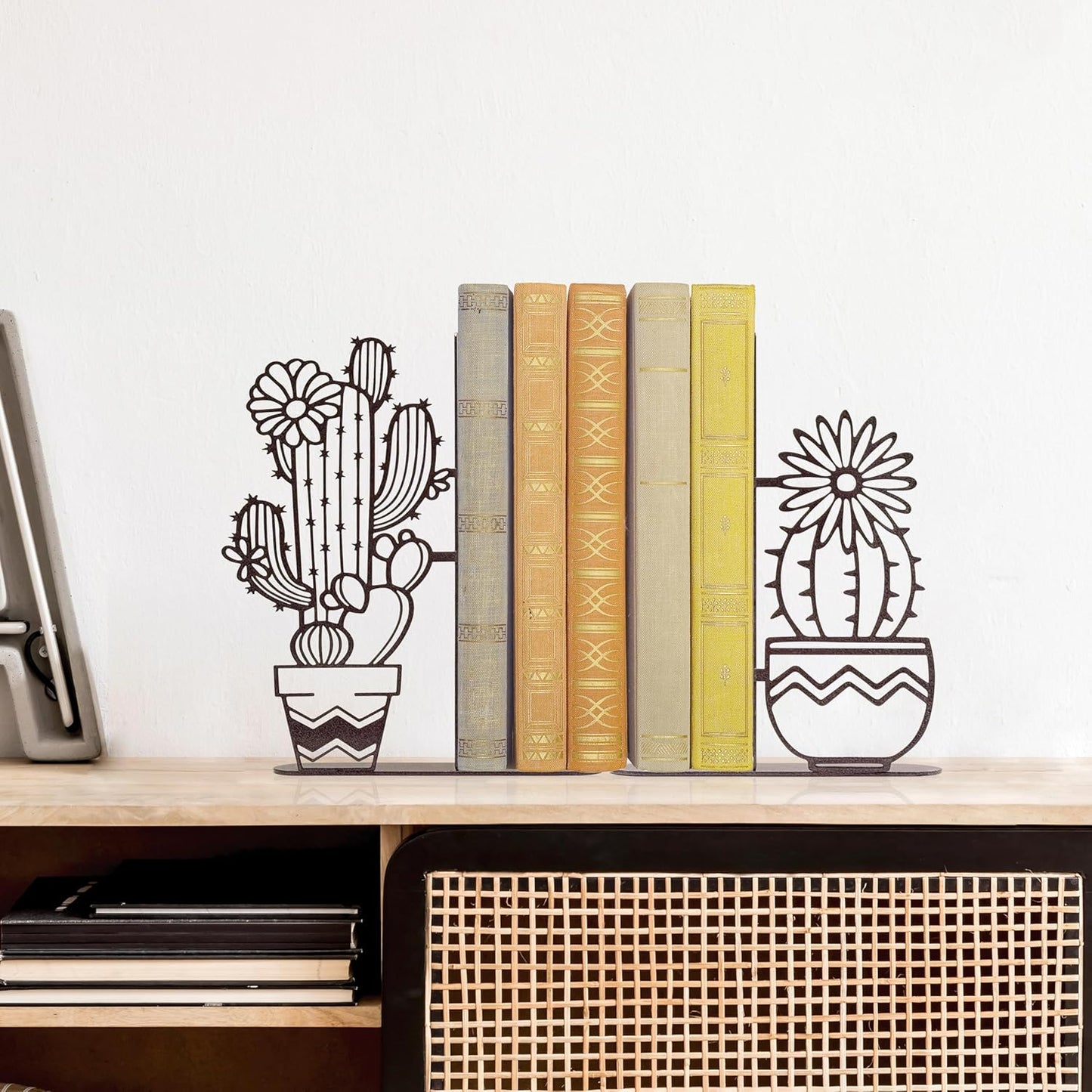 Metal Cactus Planter Book Ends, Dual Wave Pot Design Unique Cute Bookends with Rust Proof Coating, Home Office Decor & Gift for Book Lovers(Brown)