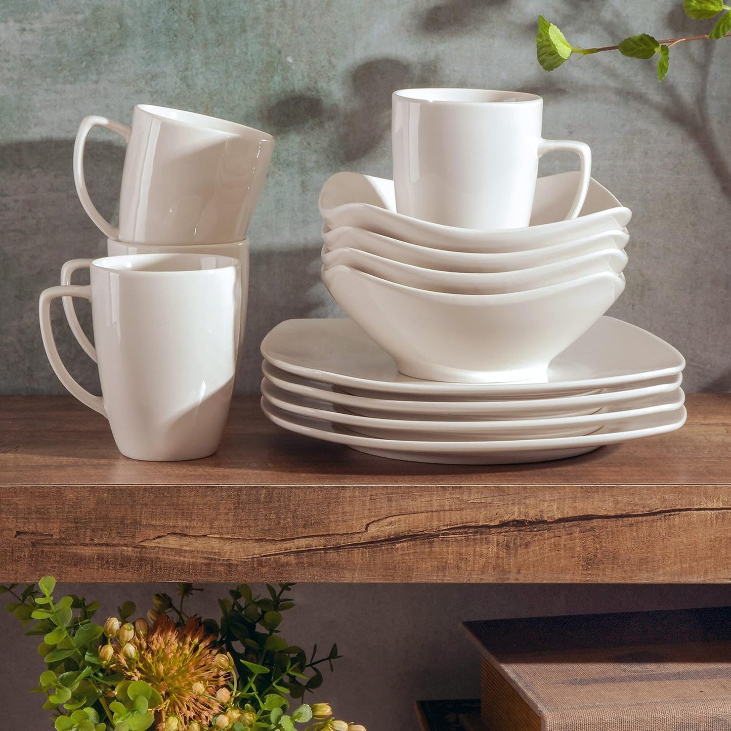 Gibson Home Amelia Court Porcelain Chip and Scratch Resistant Dinnerwa