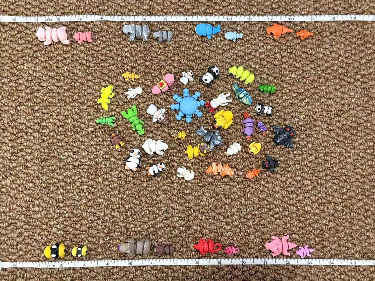 102 Pcs Mini Random 3D Printed Animal Figurines Set, Flexible Articulated Fidget Toys,Surprise 3D Printed Animals Cute Desk Decor, Party Favors, Classroom Rewards(Large & Small Sizes)