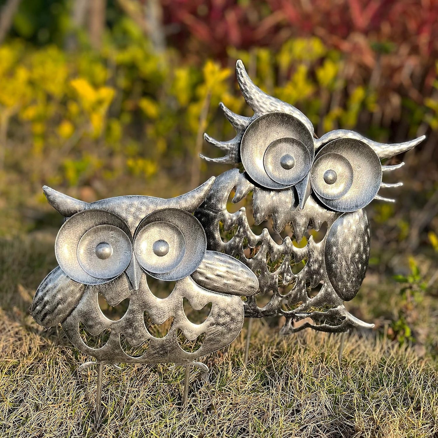 Pack of 2 Metal Owl Garden Statues Silver Silhouette Stakes Decorative Outdoor Animal Sculptures for Yard Decor and Lawn Ornaments